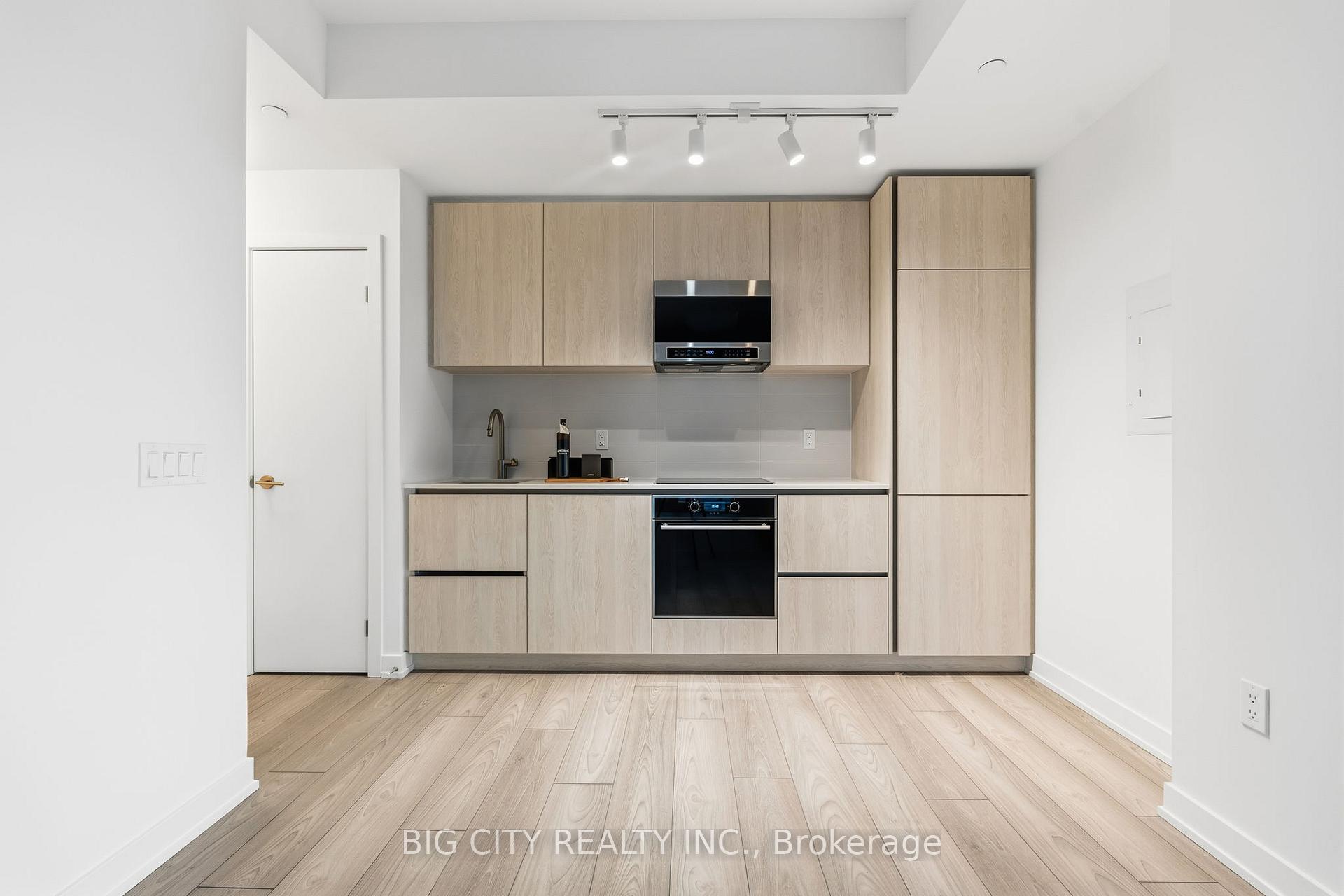 Photo 13 of Unit 2112, 110 Broadway Avenue, Toronto, Mount Pleasant West — HOMEH