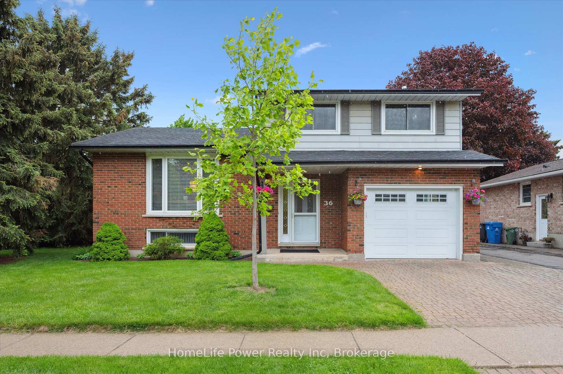 Photo 2 of 36 Sanderson Drive, Guelph, Willow West/Sugarbush/West Acres — HOMEH