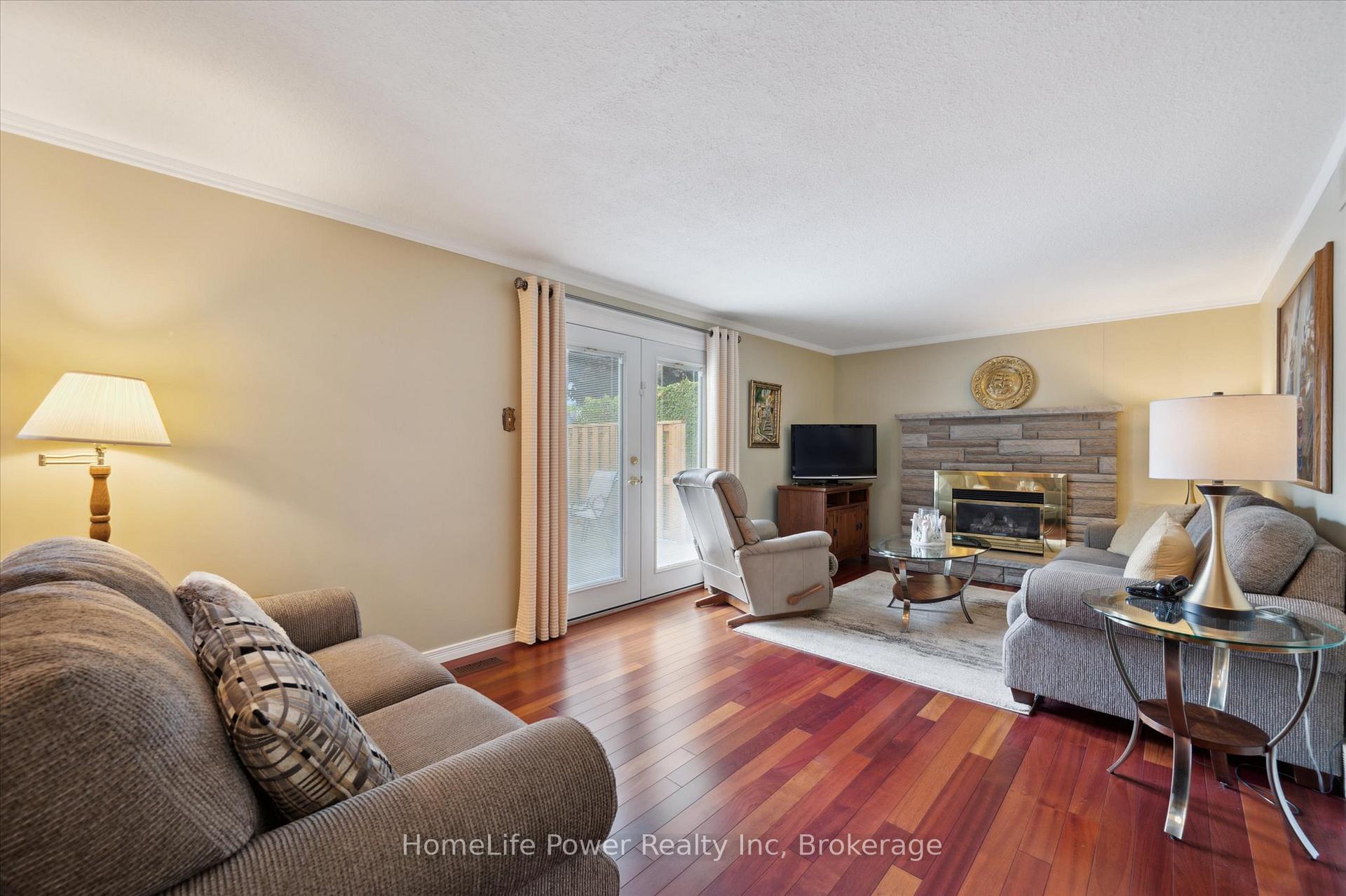 Photo 14 of 36 Sanderson Drive, Guelph, Willow West/Sugarbush/West Acres — HOMEH