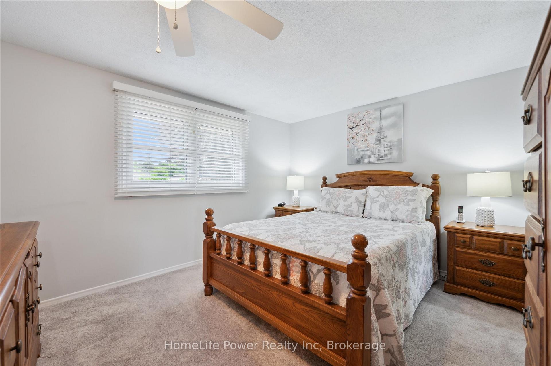 Photo 19 of 36 Sanderson Drive, Guelph, Willow West/Sugarbush/West Acres — HOMEH