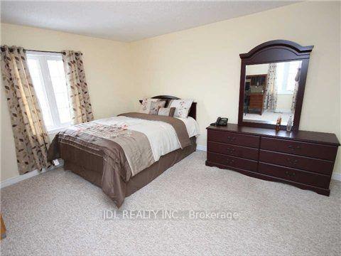 Photo 10 of 1919 Bur Oak Avenue, Markham, Greensborough — HOMEH
