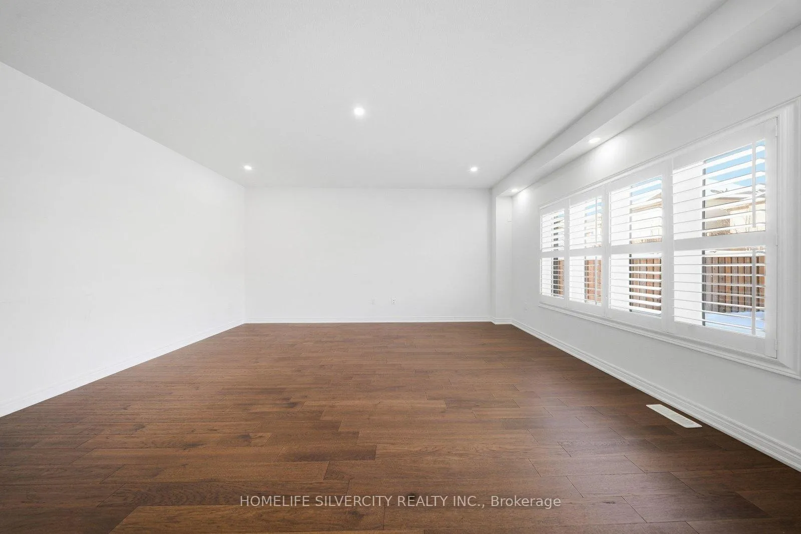 Photo 16 of 38 Mcgovern Lane, Brant, Paris — HOMEH
