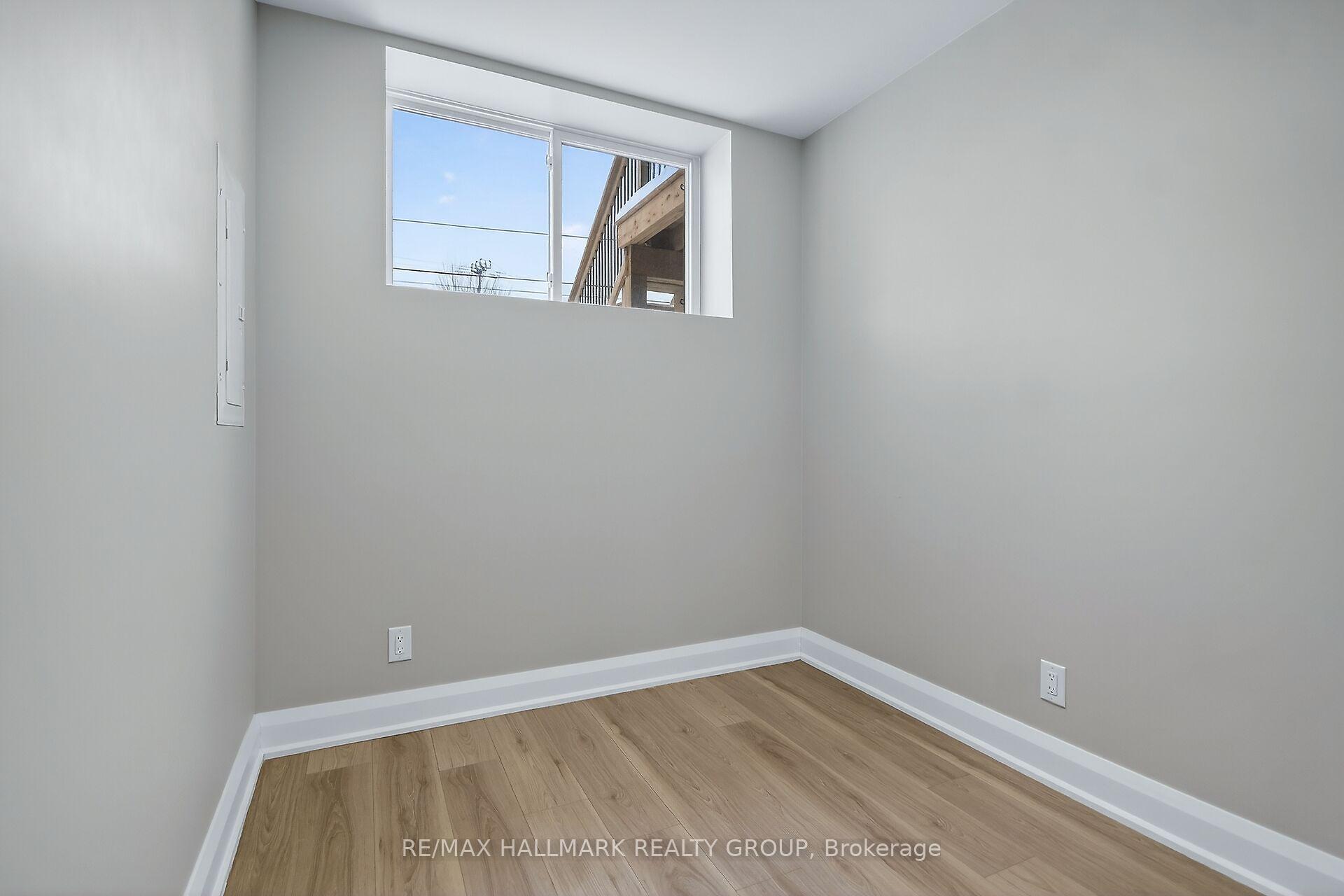 Photo 2 of Unit B - Basement Unit, 76 Burnett's Grove Circle, Ottawa, Barrhaven - Pheasant Run — HOMEH