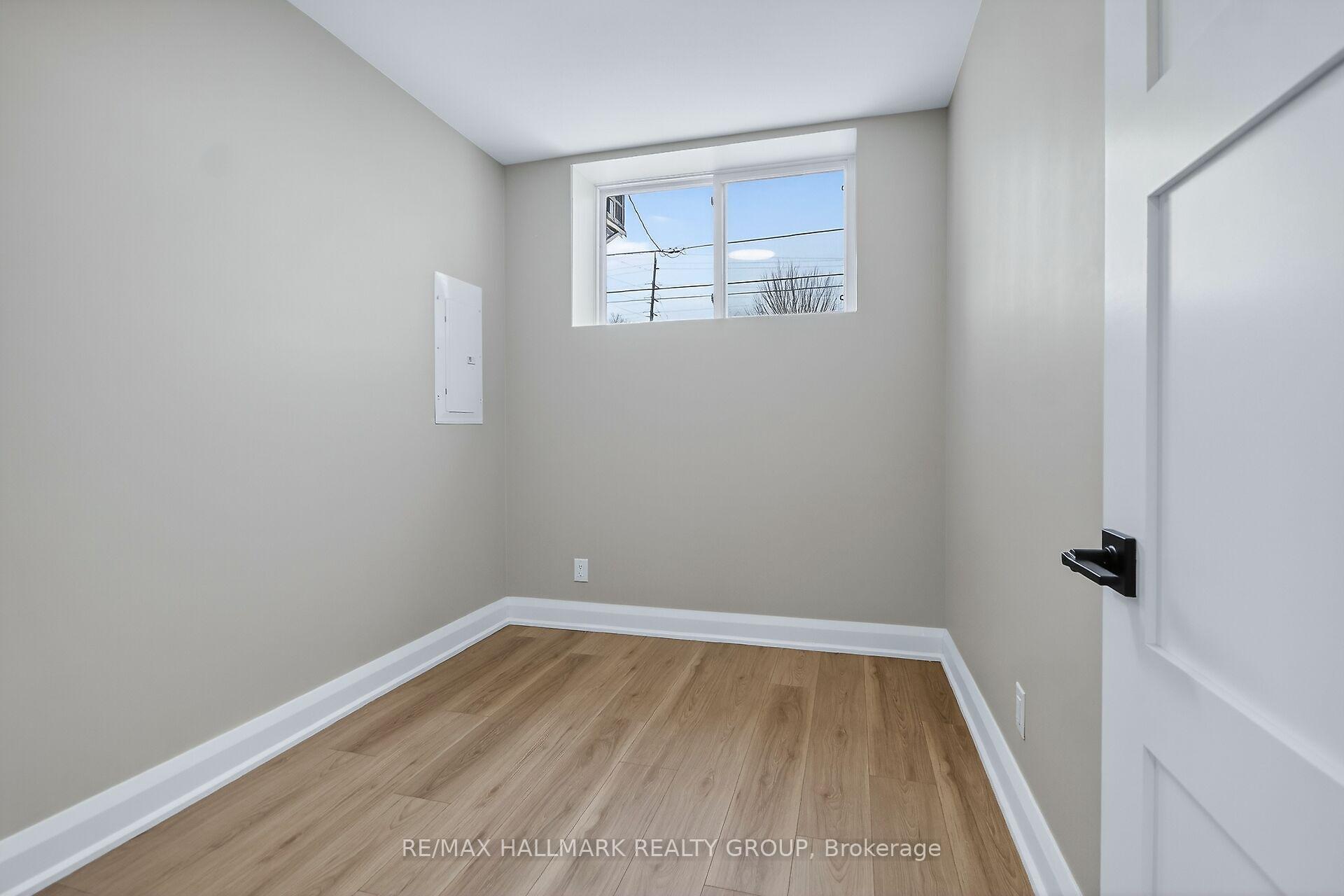 Photo 3 of Unit B - Basement Unit, 76 Burnett's Grove Circle, Ottawa, Barrhaven - Pheasant Run — HOMEH