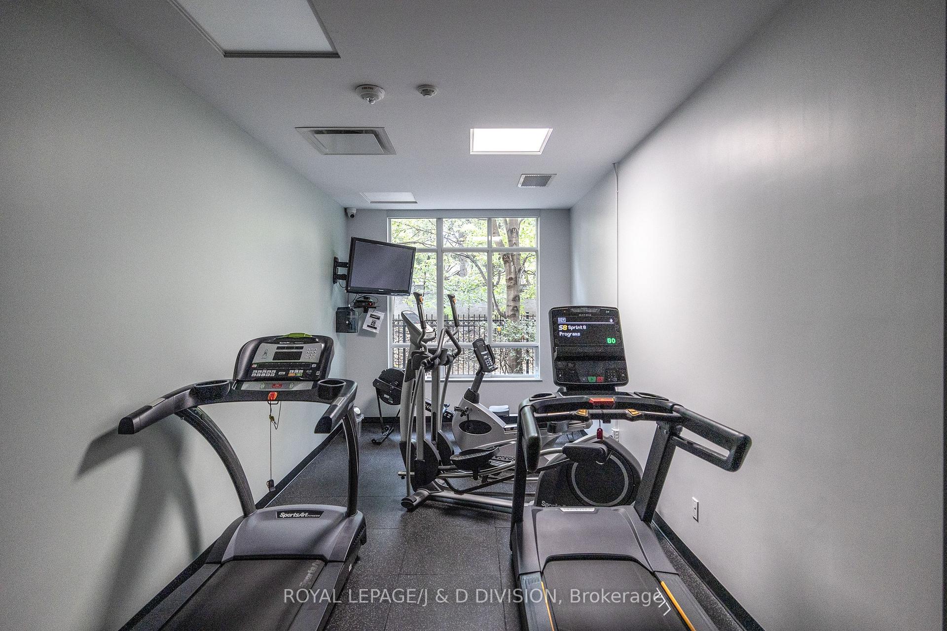 Photo 17 of Unit 805, 253 Merton Street, Toronto, Mount Pleasant West — HOMEH
