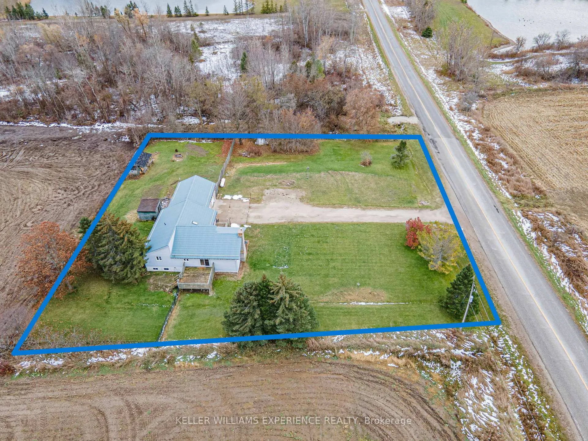 Photo 2 of 2717 3/4 Sunnidale Side Road, Clearview, Rural Clearview — HOMEH