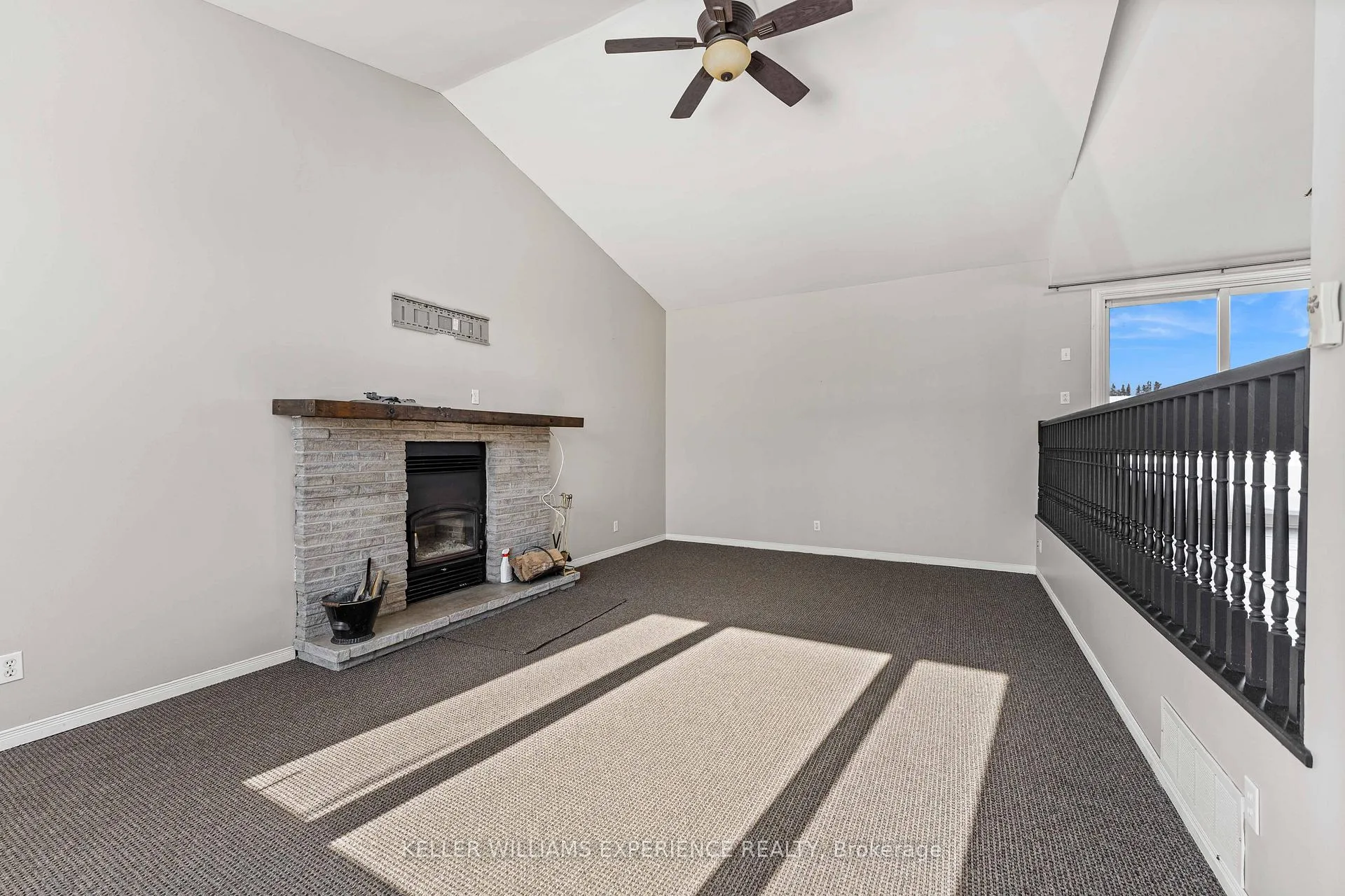 Photo 7 of 2717 3/4 Sunnidale Side Road, Clearview, Rural Clearview — HOMEH