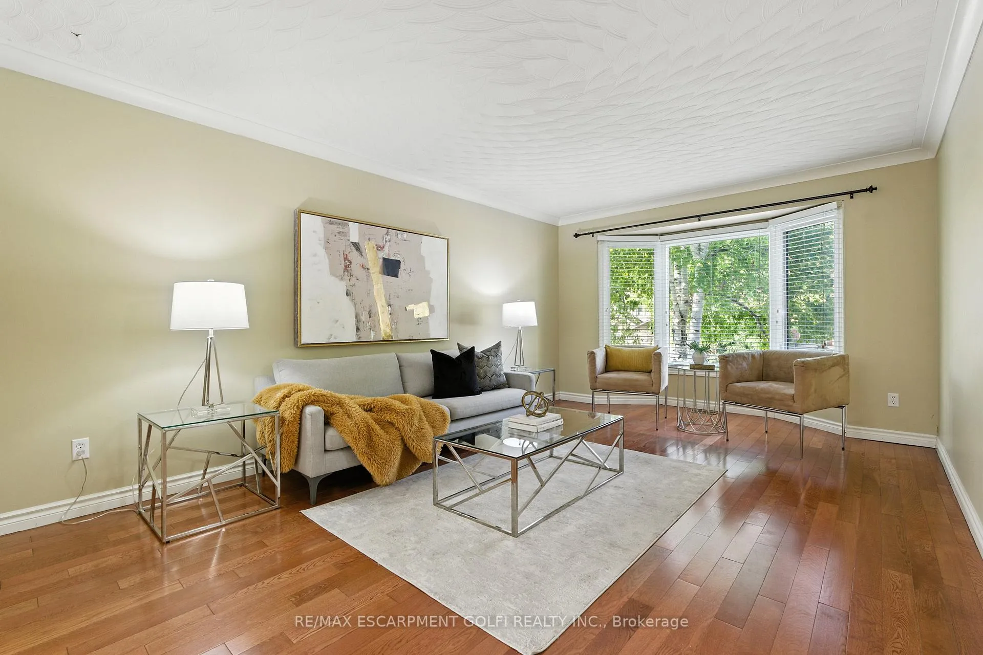 Photo 6 of 6 Renata Court, Hamilton, Cootes Paradise — HOMEH