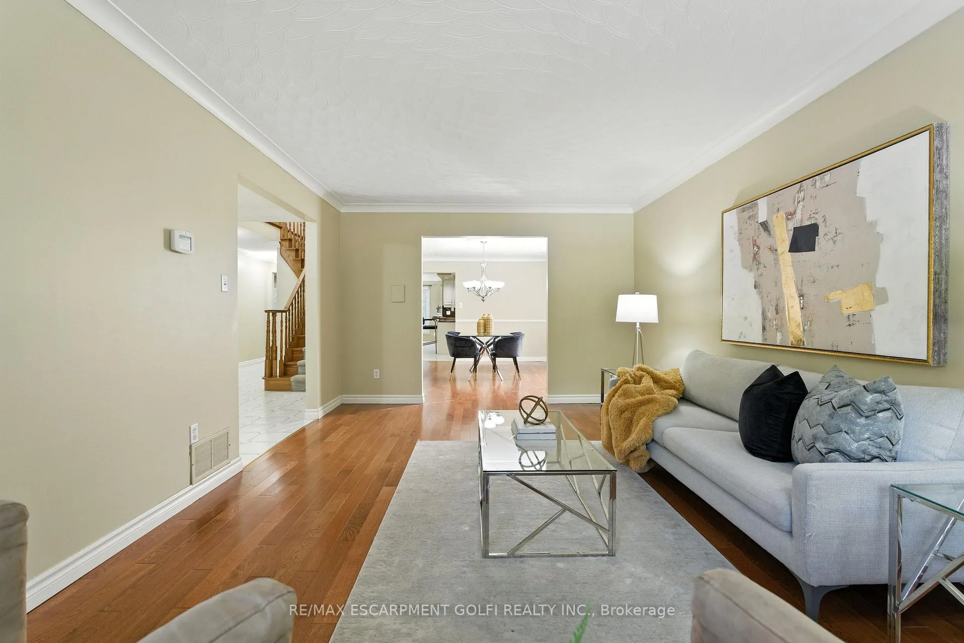 Photo 7 of 6 Renata Court, Hamilton, Cootes Paradise — HOMEH