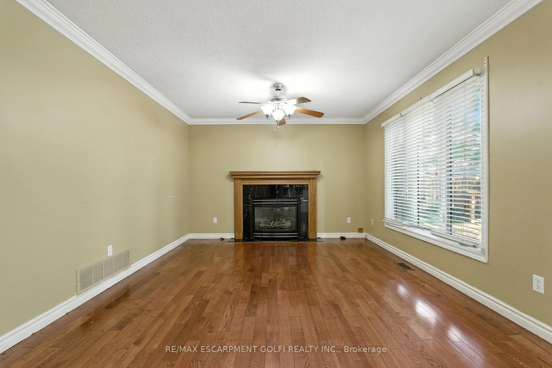 Photo 21 of 6 Renata Court, Hamilton, Cootes Paradise — HOMEH