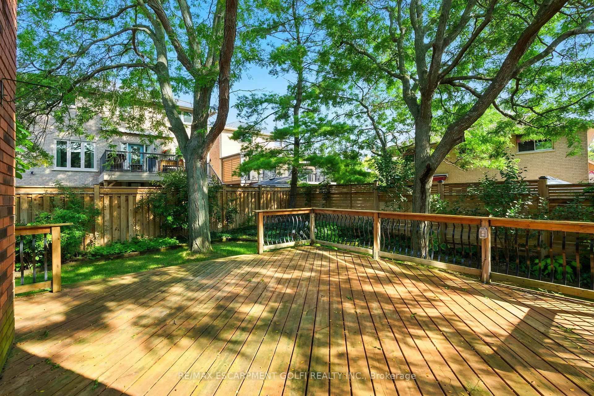 Photo 44 of 6 Renata Court, Hamilton, Cootes Paradise — HOMEH