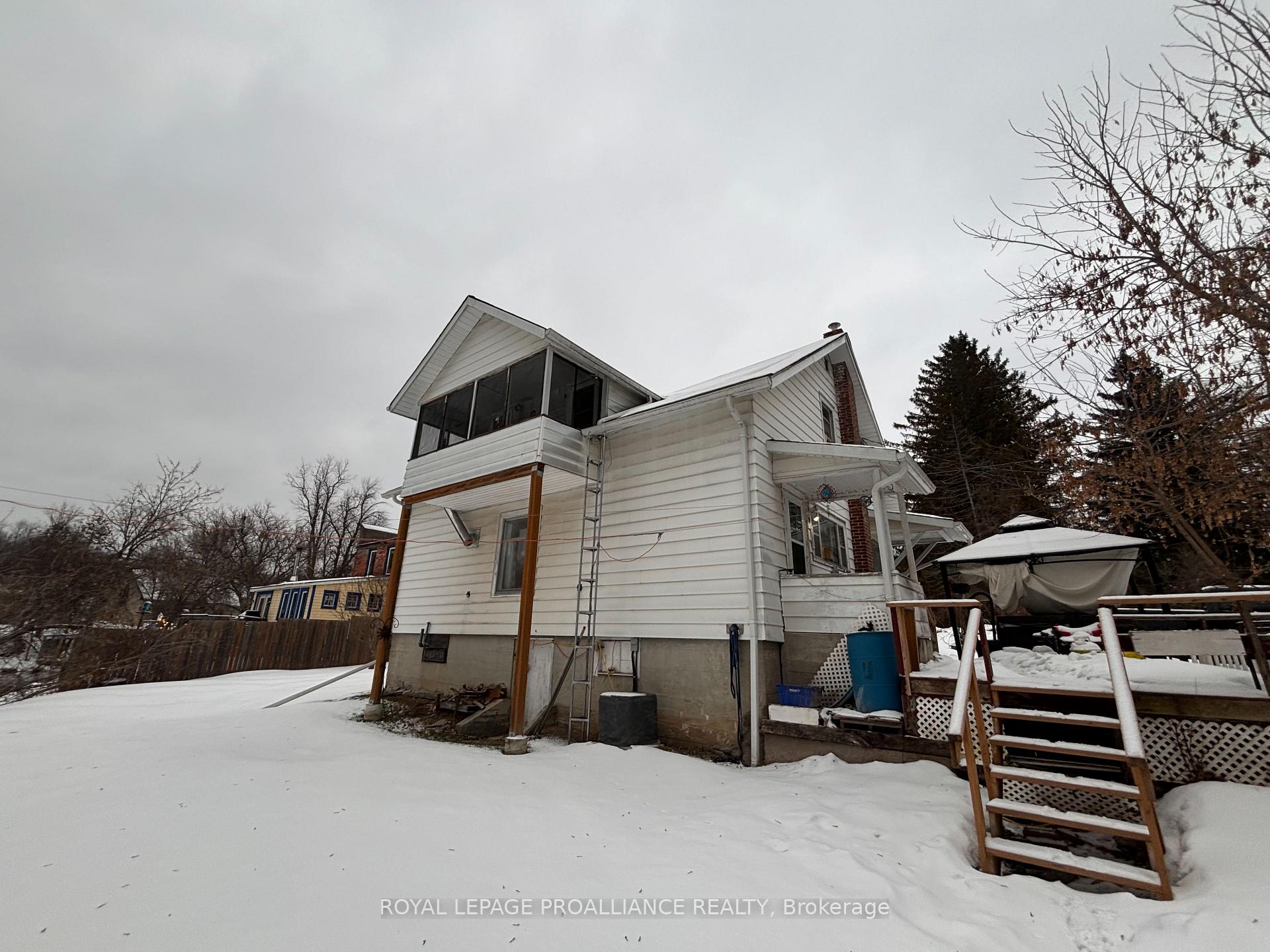 Photo 3 of 1022 Bridge Street, Frontenac, Frontenac Centre — HOMEH