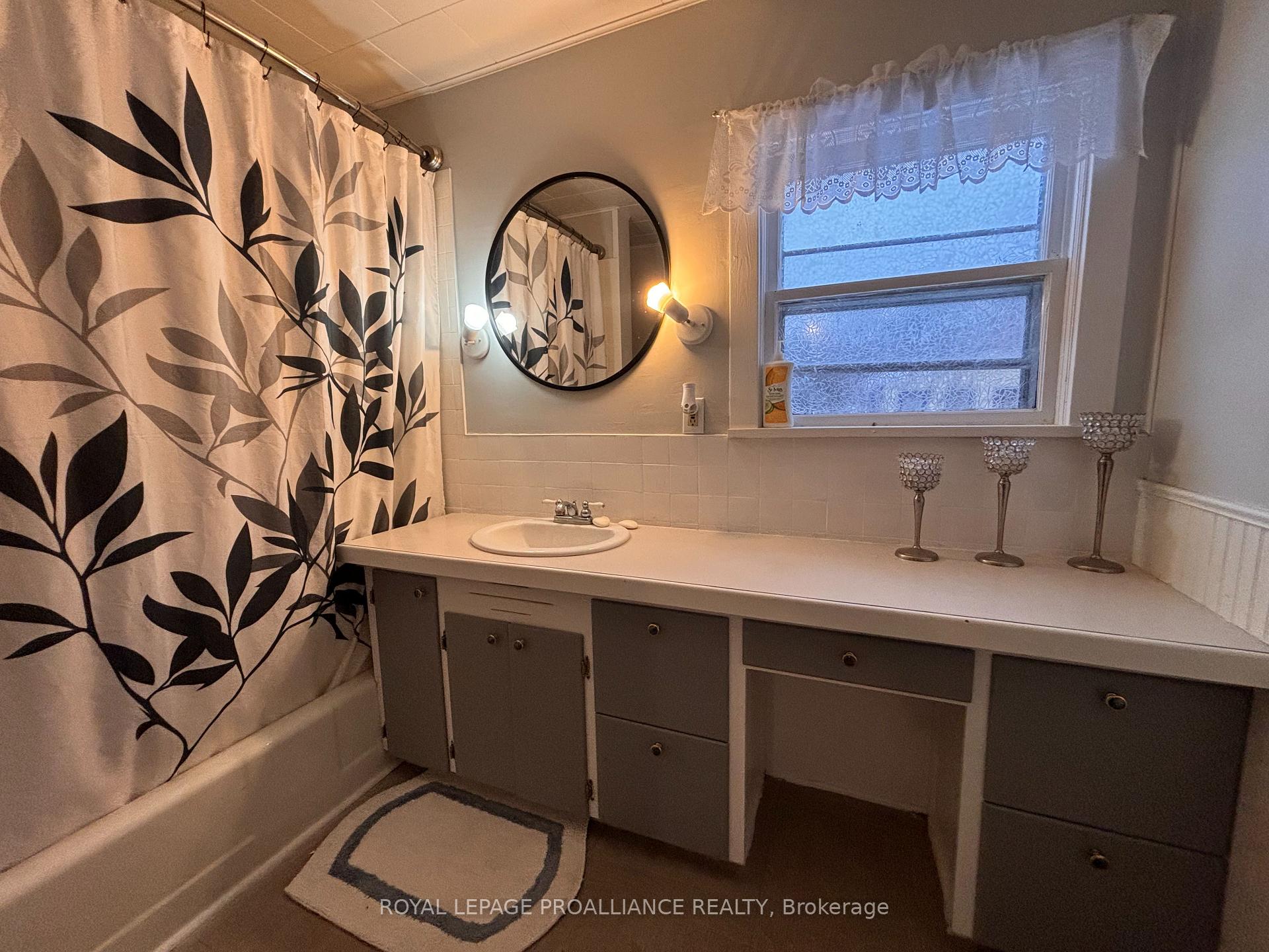Photo 18 of 1022 Bridge Street, Frontenac, Frontenac Centre — HOMEH