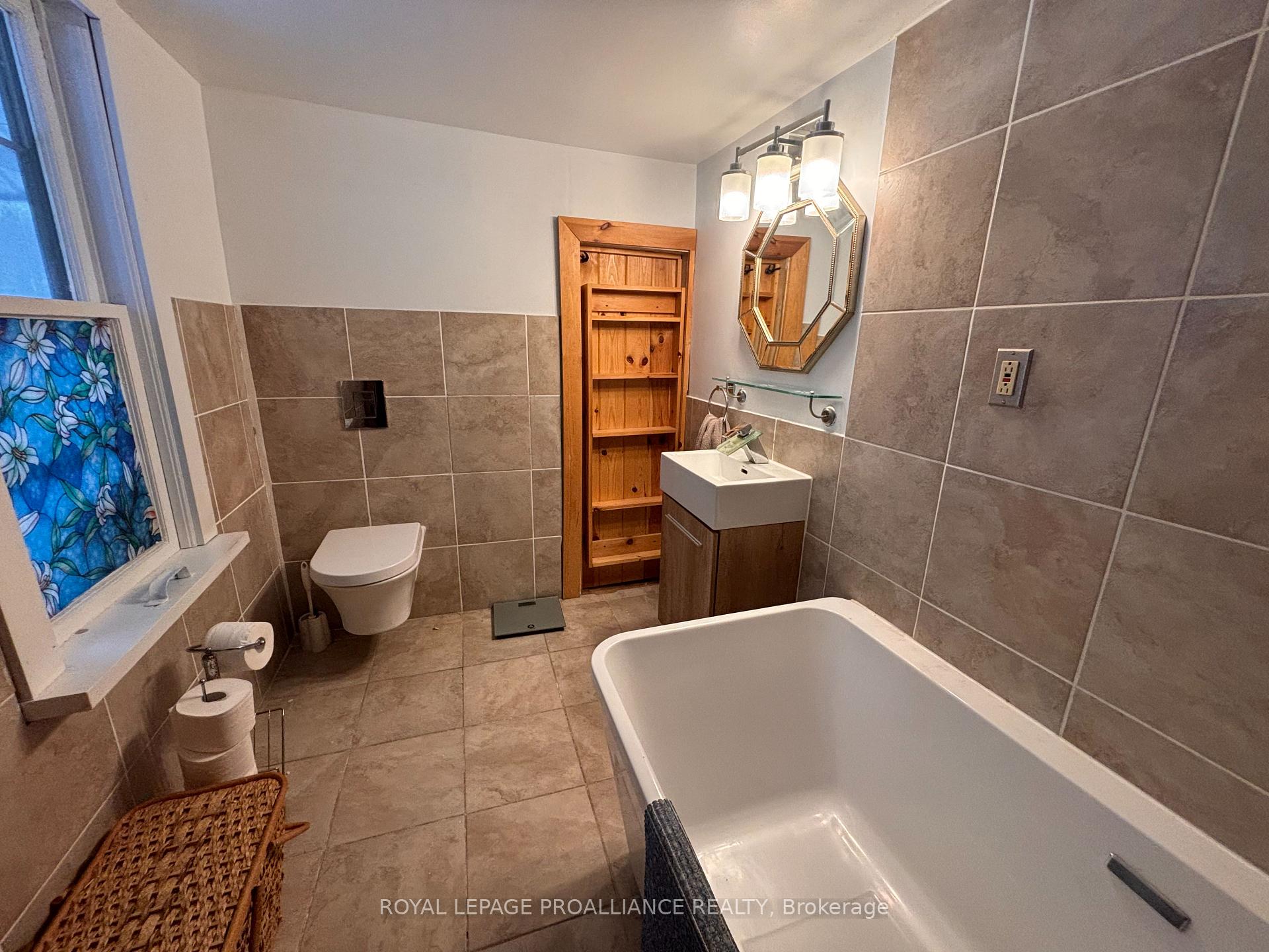 Photo 23 of 1022 Bridge Street, Frontenac, Frontenac Centre — HOMEH