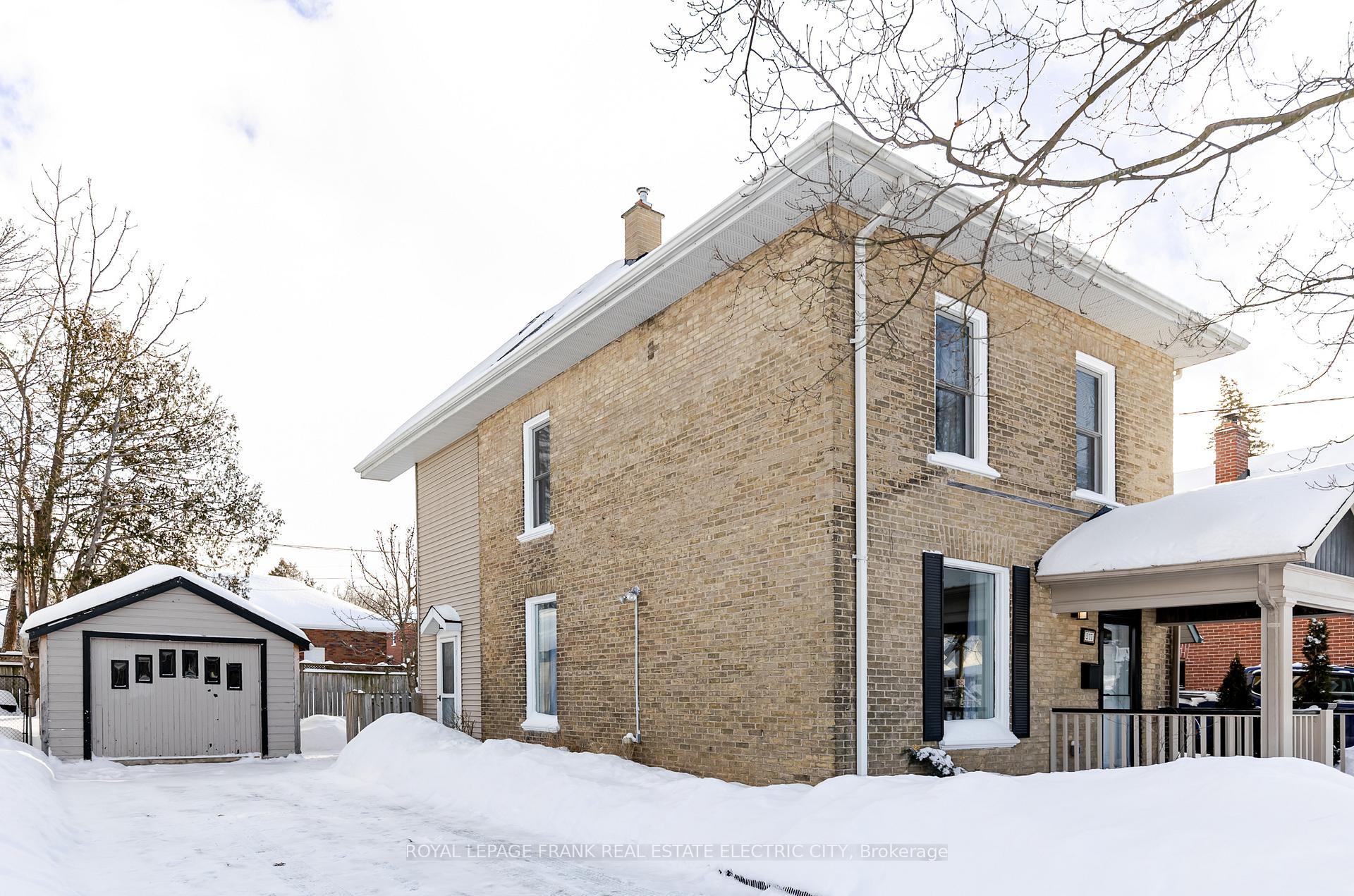 Photo 2 of 577 Walnut Street, Peterborough, Town Ward 3 — HOMEH