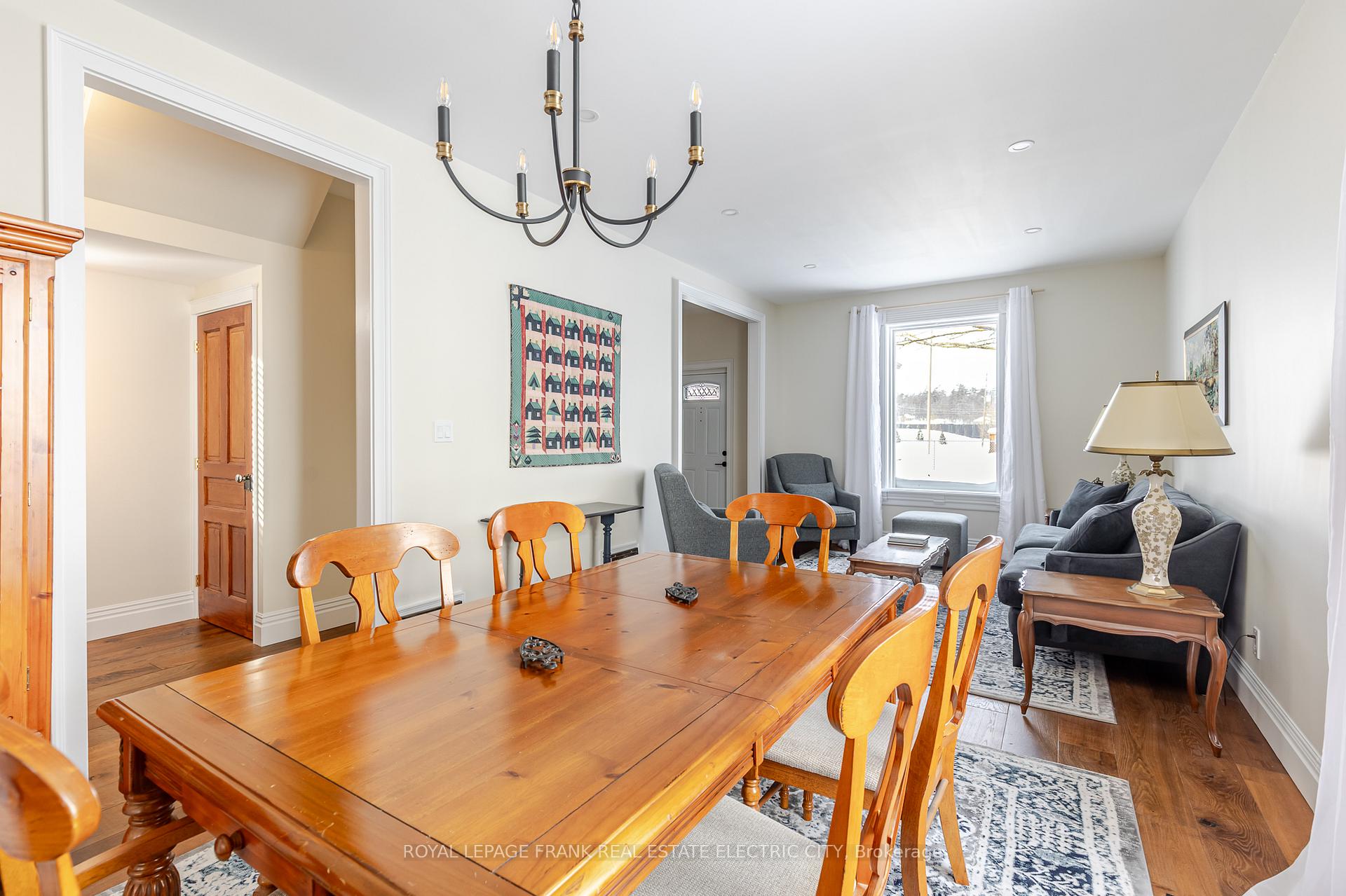 Photo 10 of 577 Walnut Street, Peterborough, Town Ward 3 — HOMEH