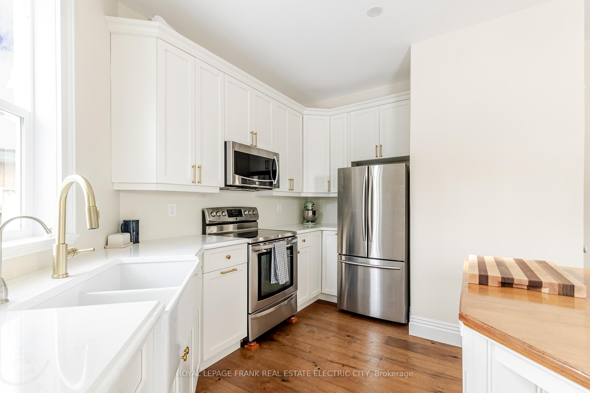 Photo 21 of 577 Walnut Street, Peterborough, Town Ward 3 — HOMEH