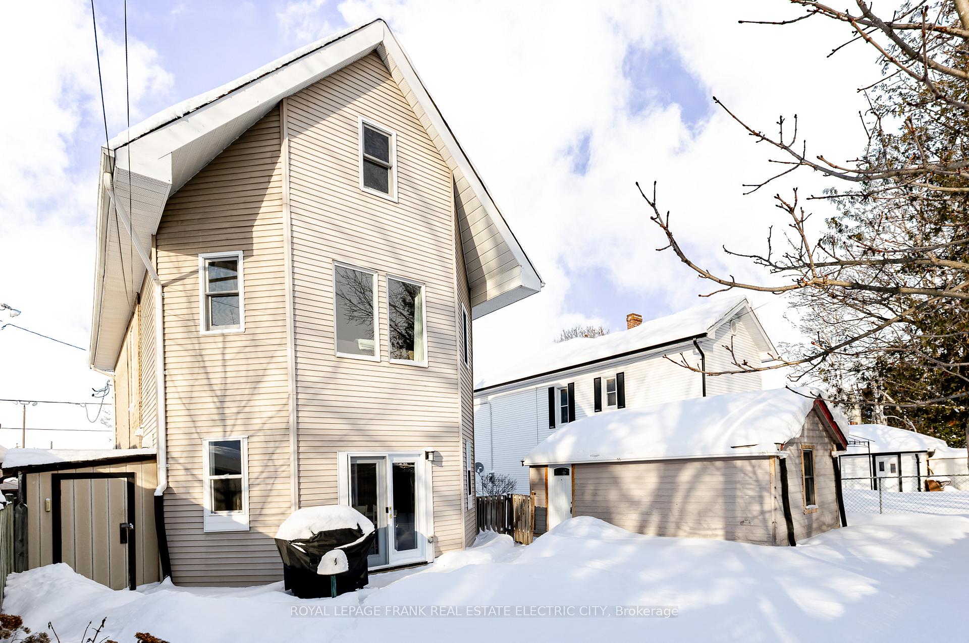 Photo 44 of 577 Walnut Street, Peterborough, Town Ward 3 — HOMEH
