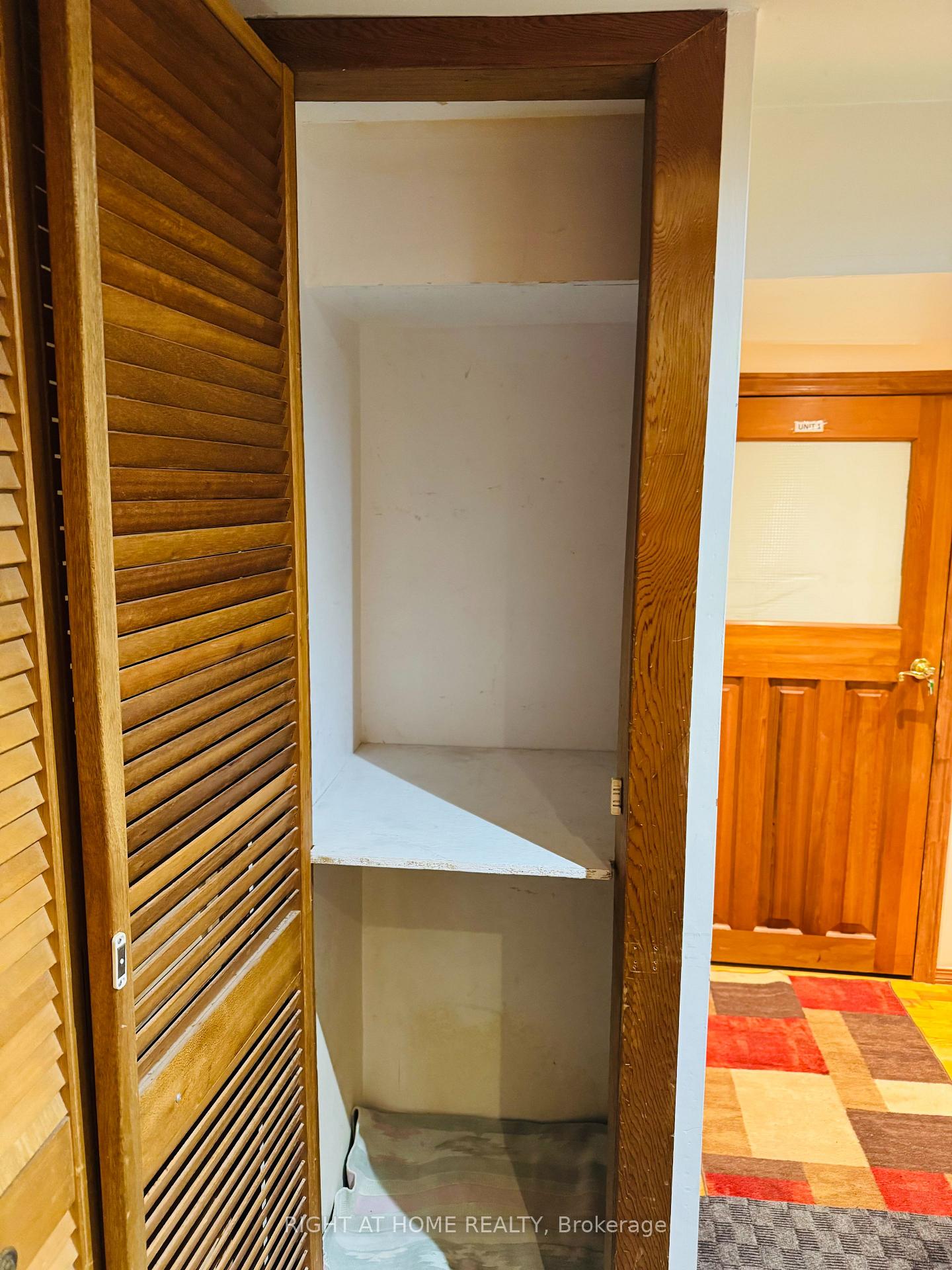 Photo 11 of Unit (Lower Level-Unit 1), 15 Lynnhaven Road, Toronto, Englemount-Lawrence — HOMEH