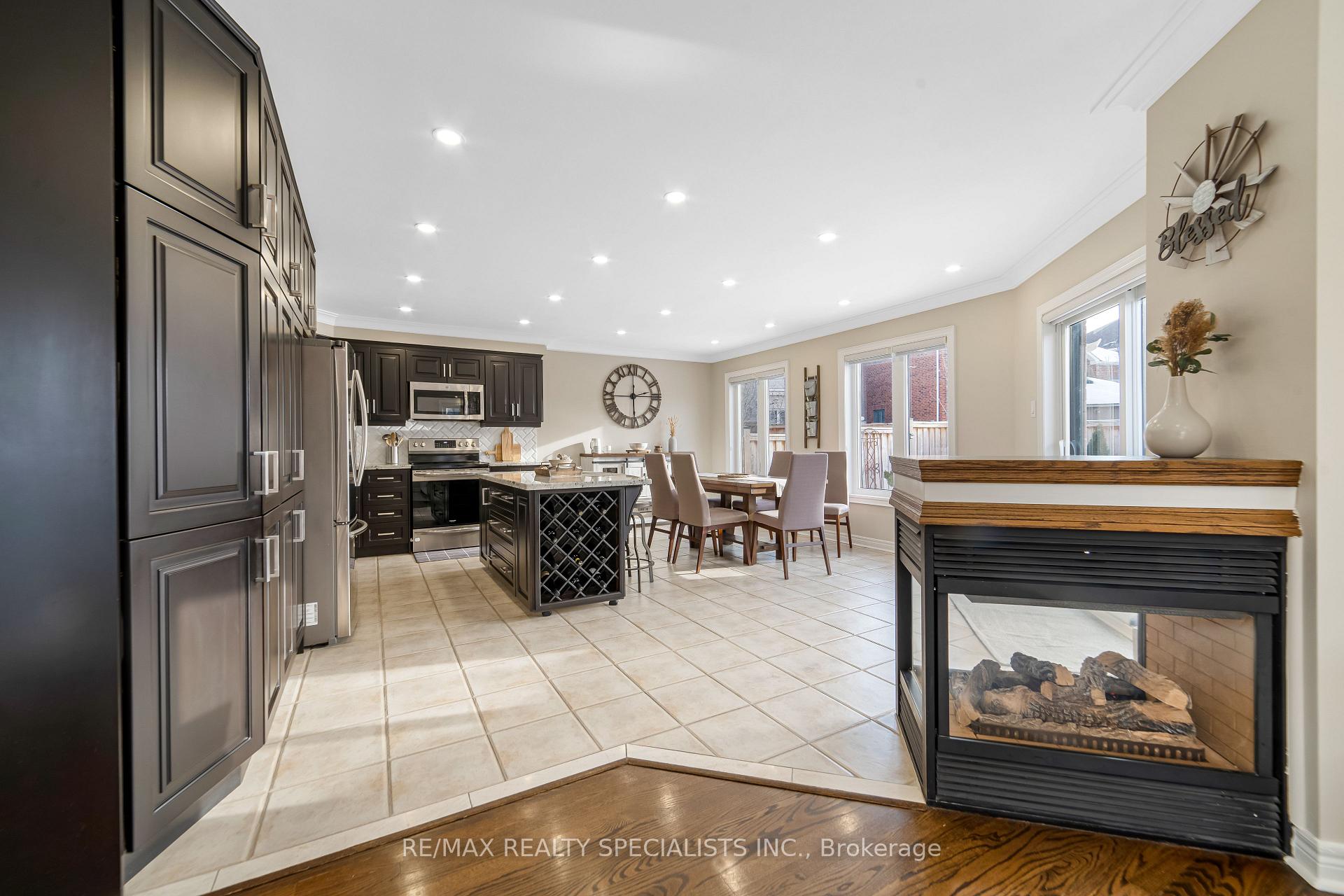 Photo 7 of 18 Pinebrook Circle, Caledon, Rural Caledon — HOMEH