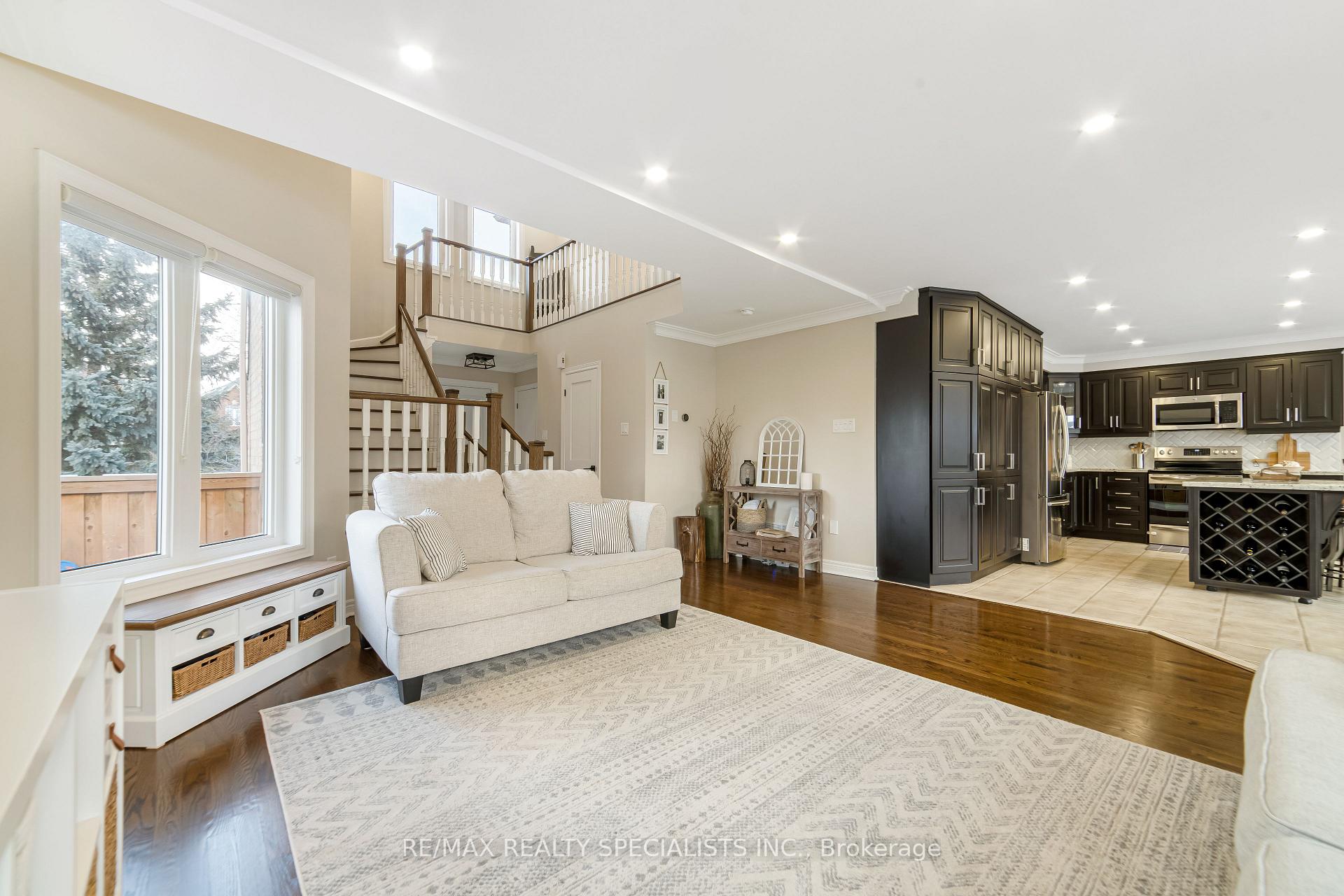 Photo 12 of 18 Pinebrook Circle, Caledon, Rural Caledon — HOMEH
