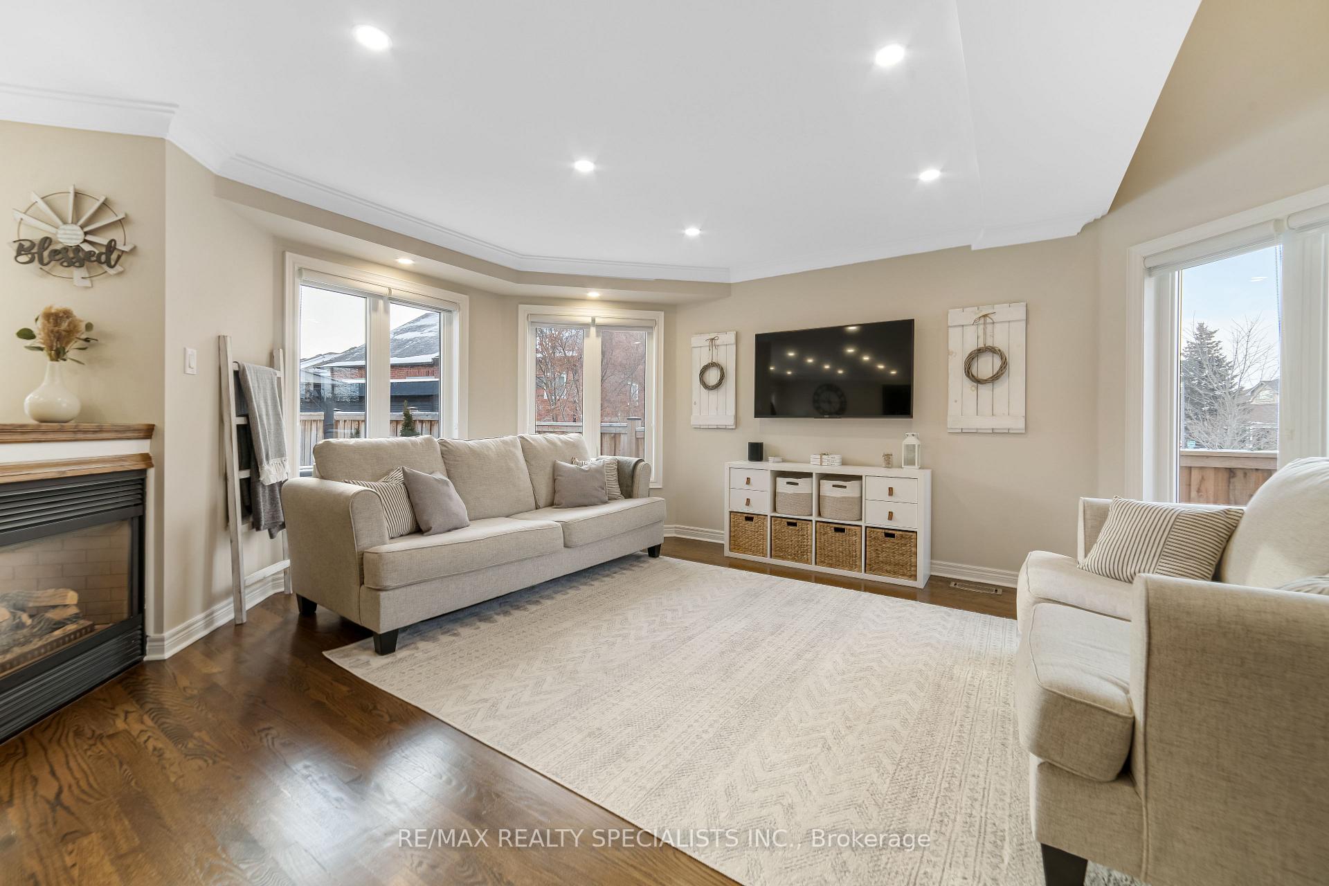 Photo 13 of 18 Pinebrook Circle, Caledon, Rural Caledon — HOMEH