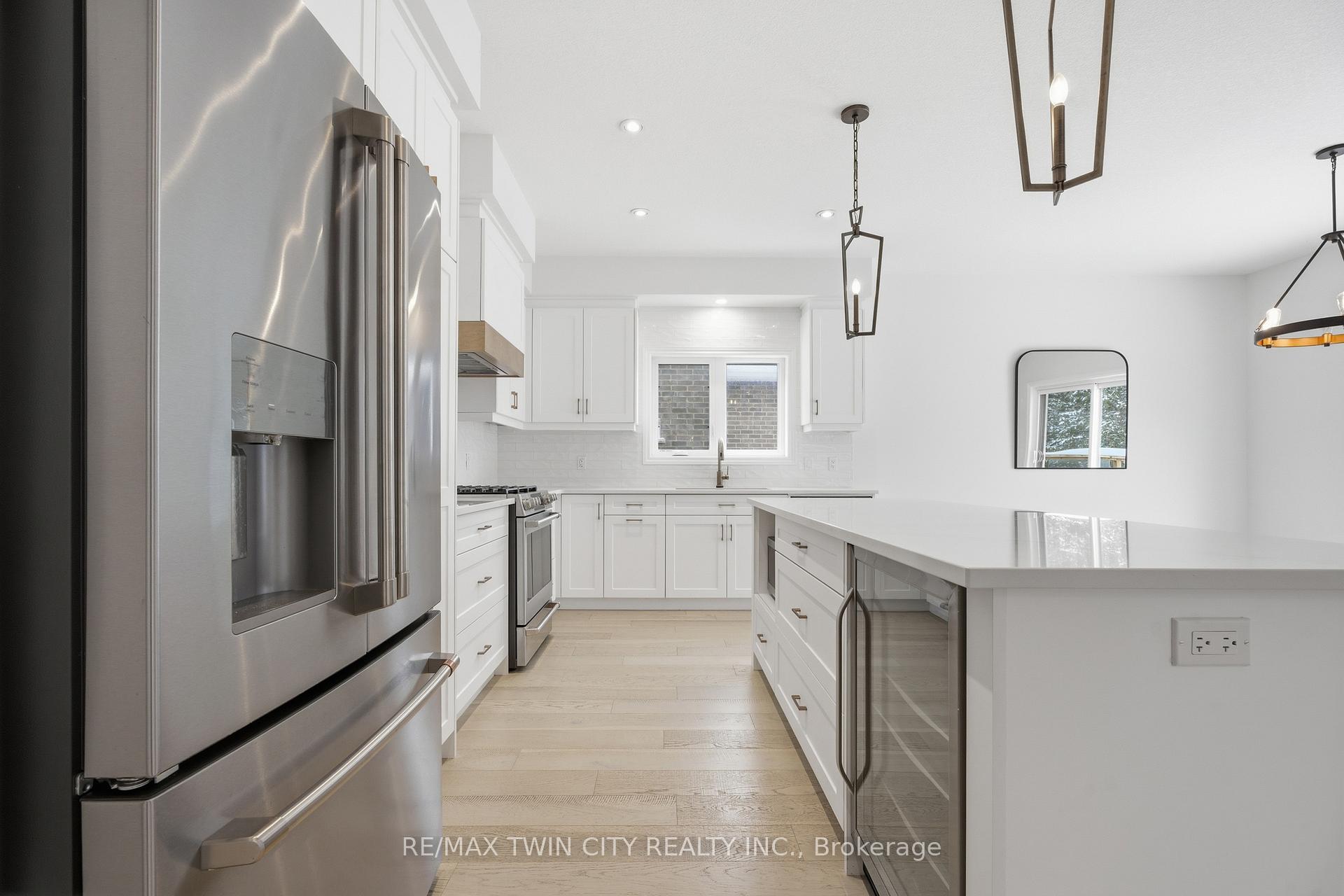 Photo 12 of 244 Otterbein Road, Kitchener — HOMEH