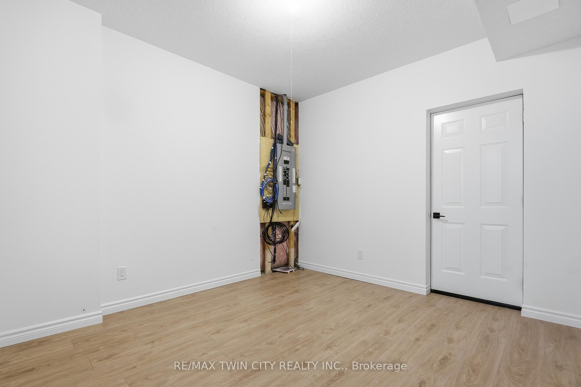 Photo 38 of 244 Otterbein Road, Kitchener — HOMEH