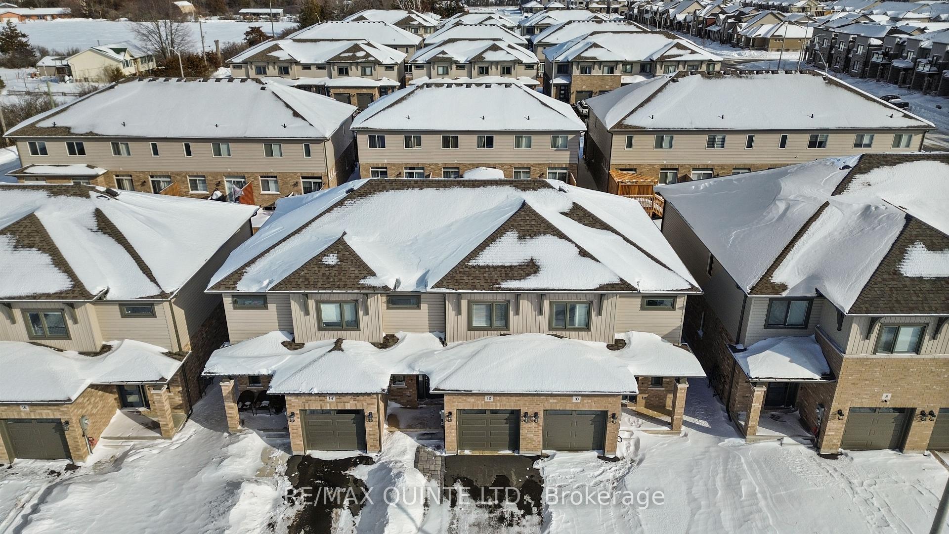 Photo 3 of 12 Otonabee Street, Belleville, Thurlow Ward — HOMEH