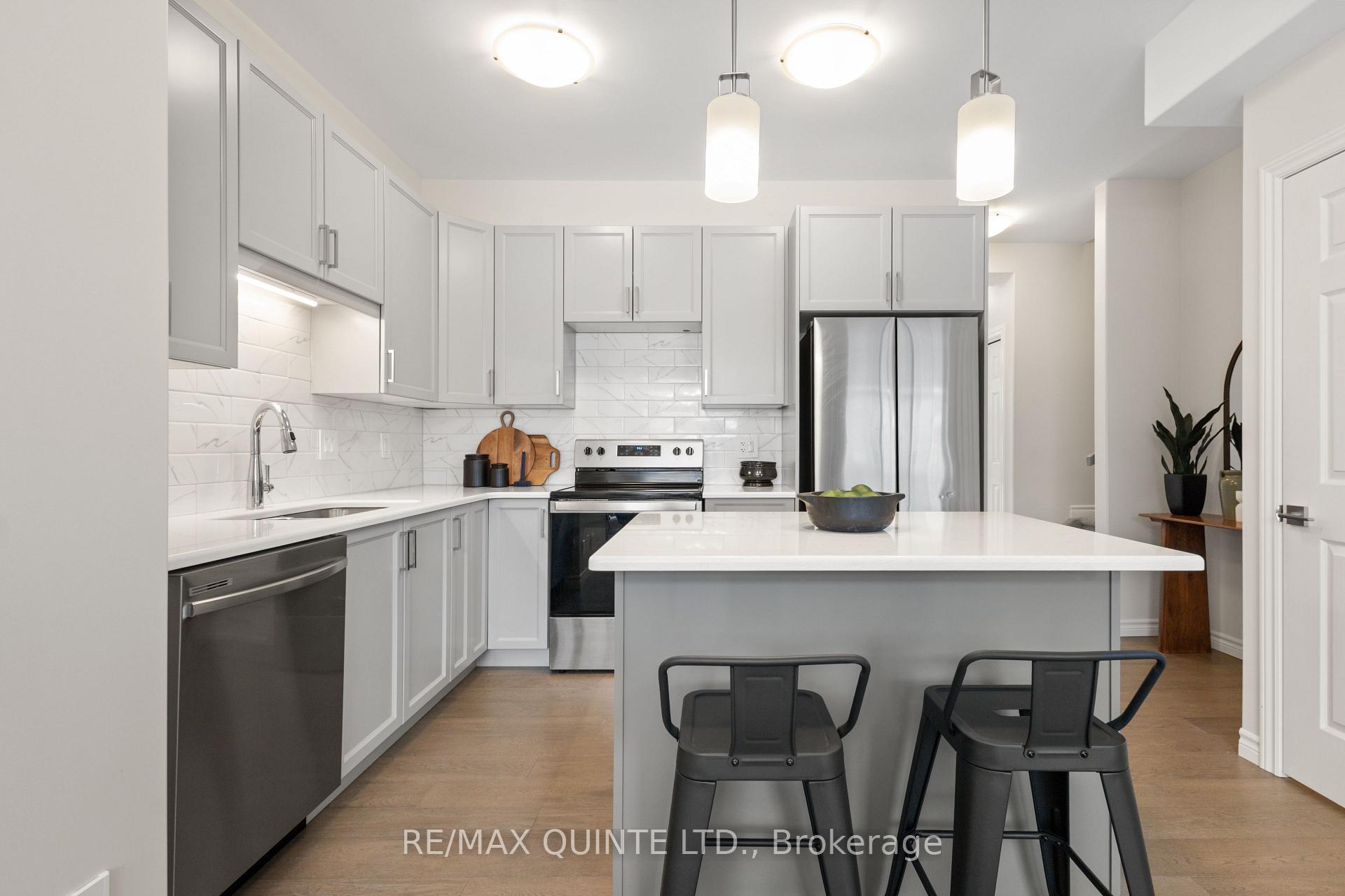 Photo 13 of 12 Otonabee Street, Belleville, Thurlow Ward — HOMEH