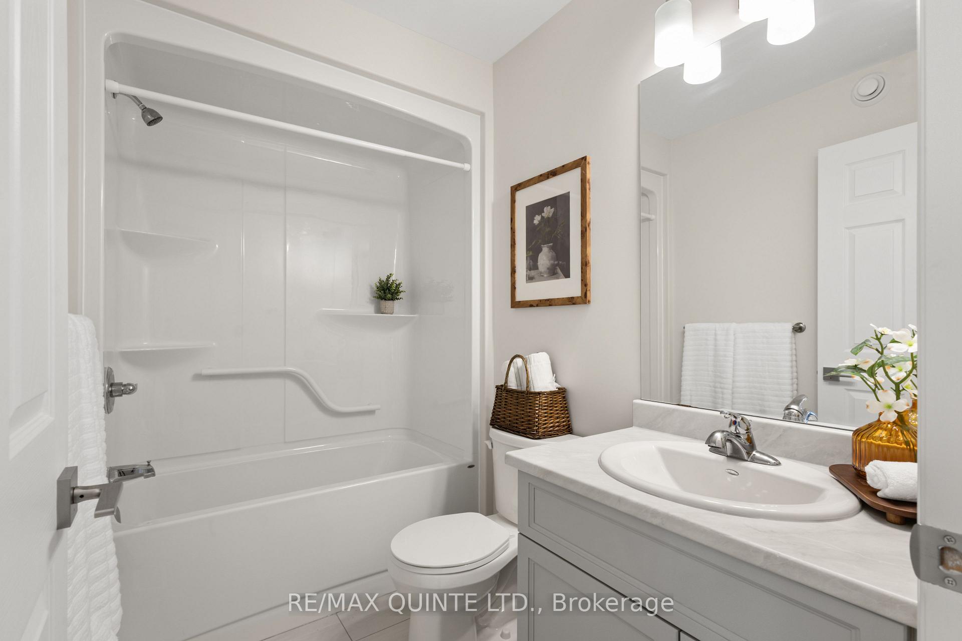 Photo 43 of 12 Otonabee Street, Belleville, Thurlow Ward — HOMEH