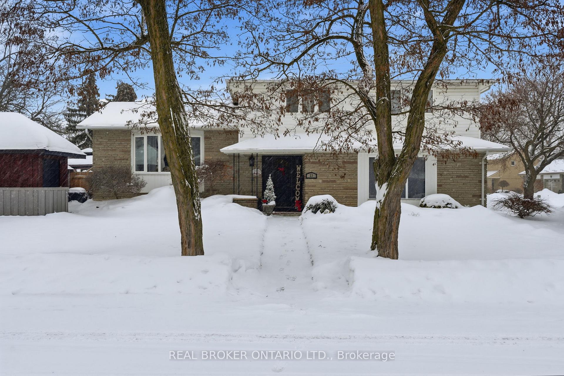 Photo 1 of 13 Pine Tree Crescent, Brampton, Brampton East — HOMEH