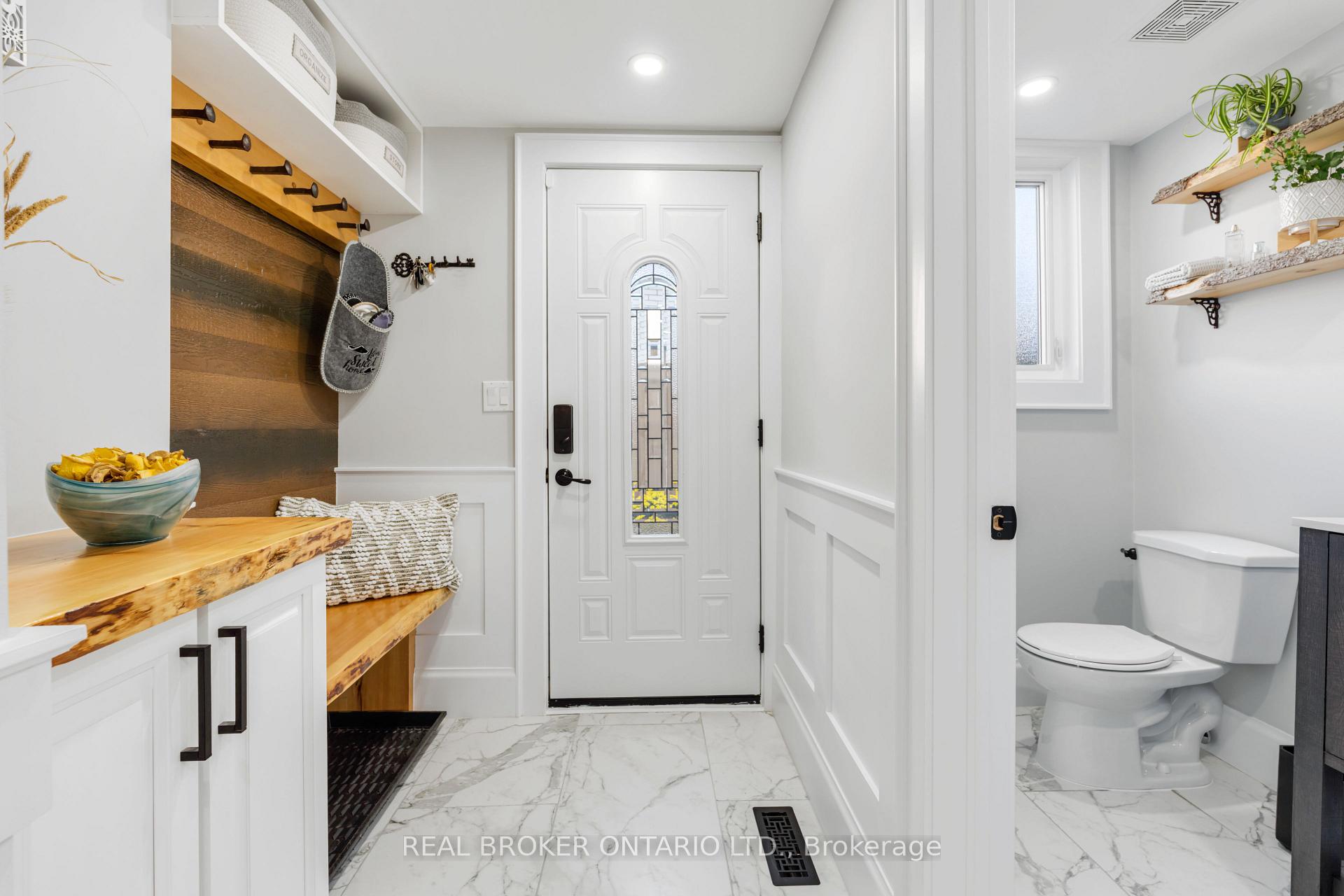 Photo 6 of 13 Pine Tree Crescent, Brampton, Brampton East — HOMEH