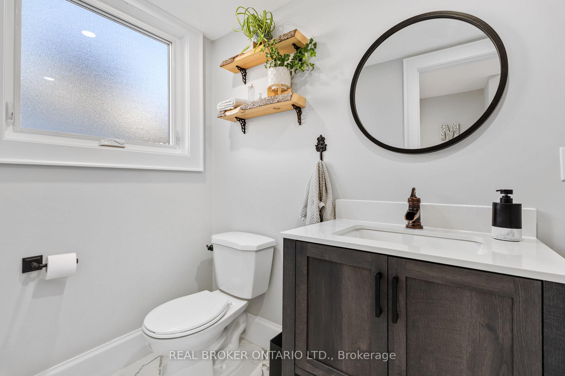 Photo 7 of 13 Pine Tree Crescent, Brampton, Brampton East — HOMEH