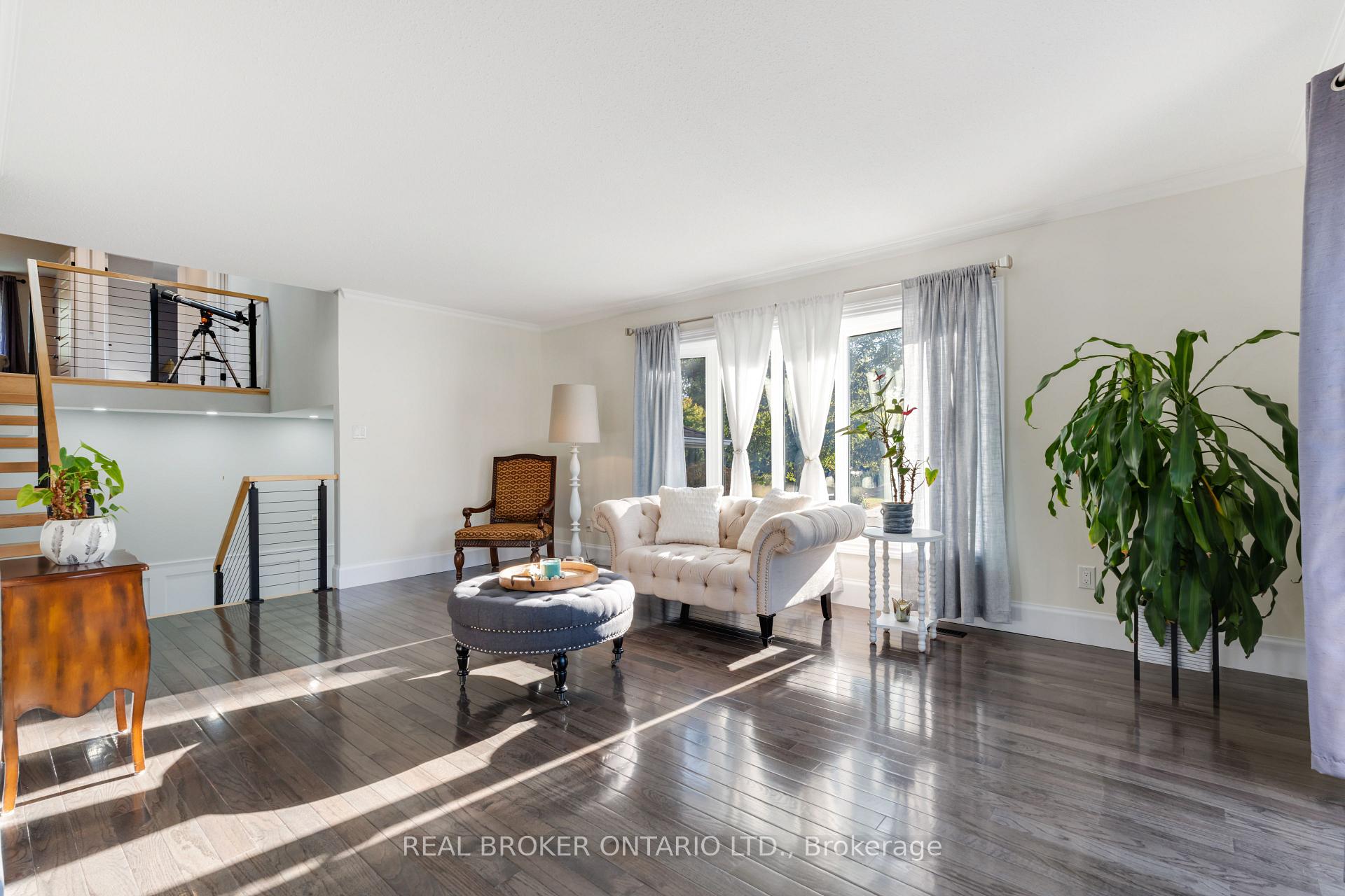 Photo 13 of 13 Pine Tree Crescent, Brampton, Brampton East — HOMEH