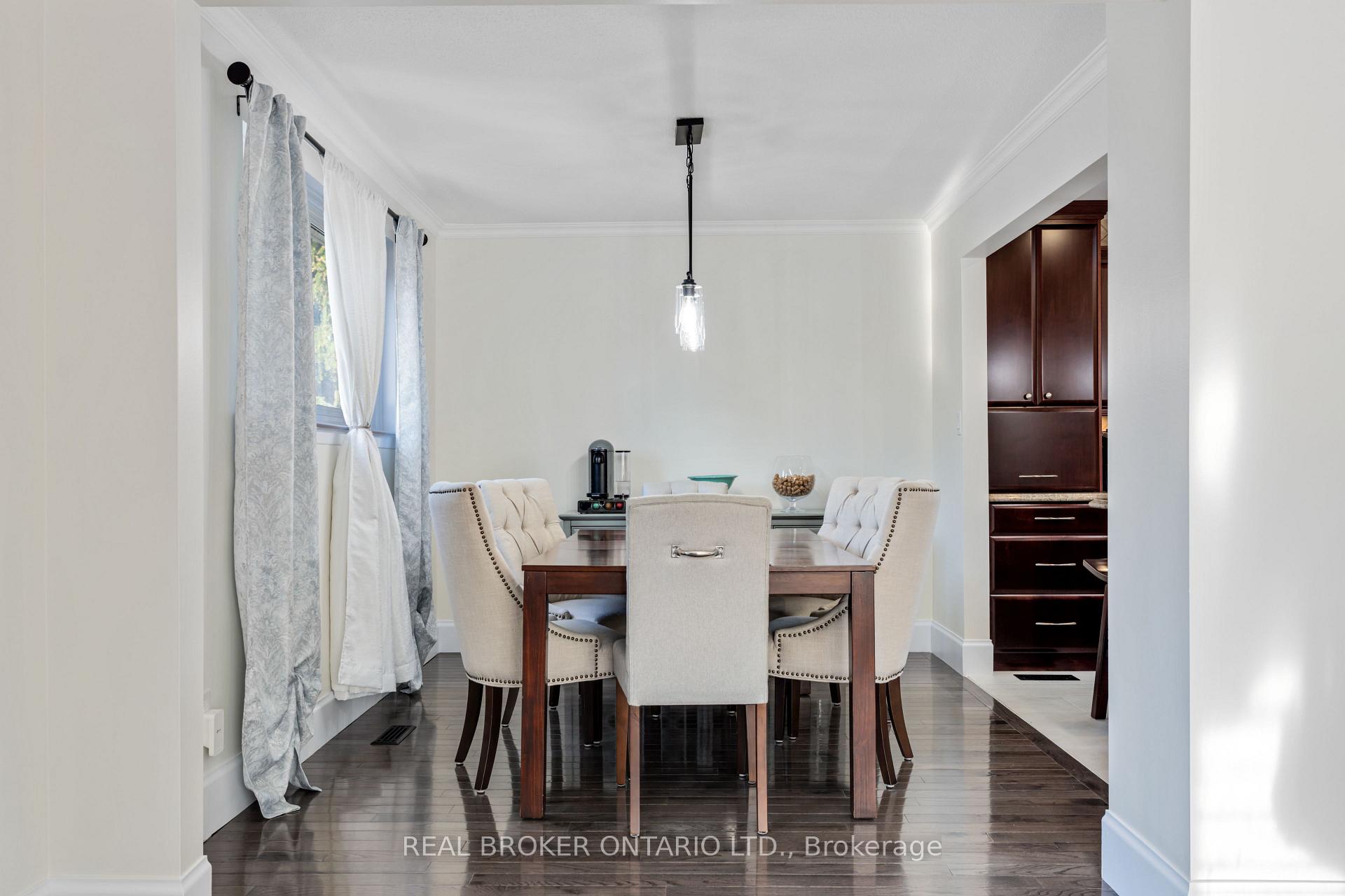 Photo 17 of 13 Pine Tree Crescent, Brampton, Brampton East — HOMEH