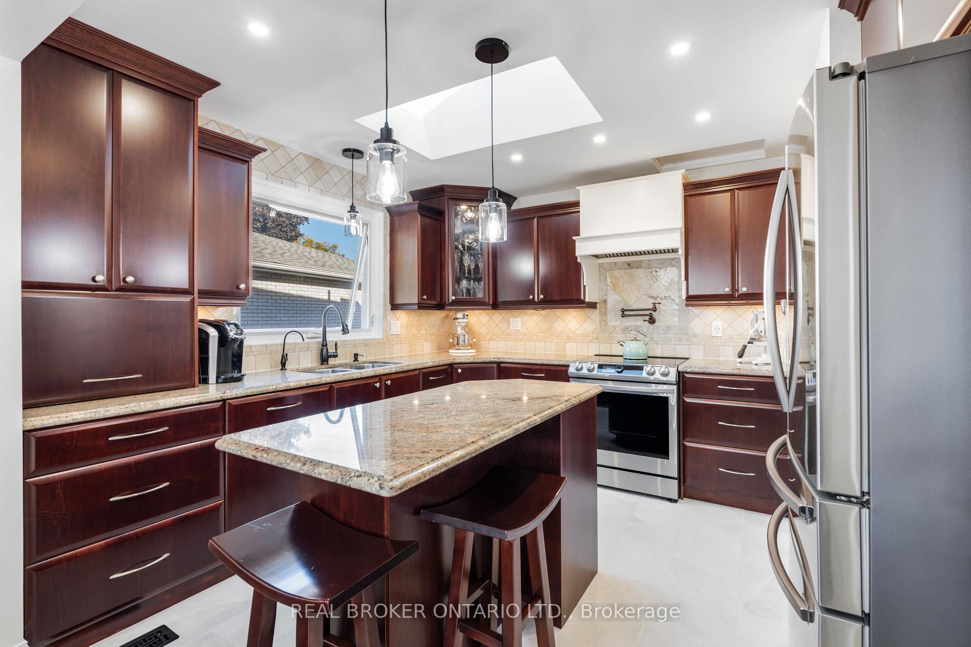 Photo 19 of 13 Pine Tree Crescent, Brampton, Brampton East — HOMEH