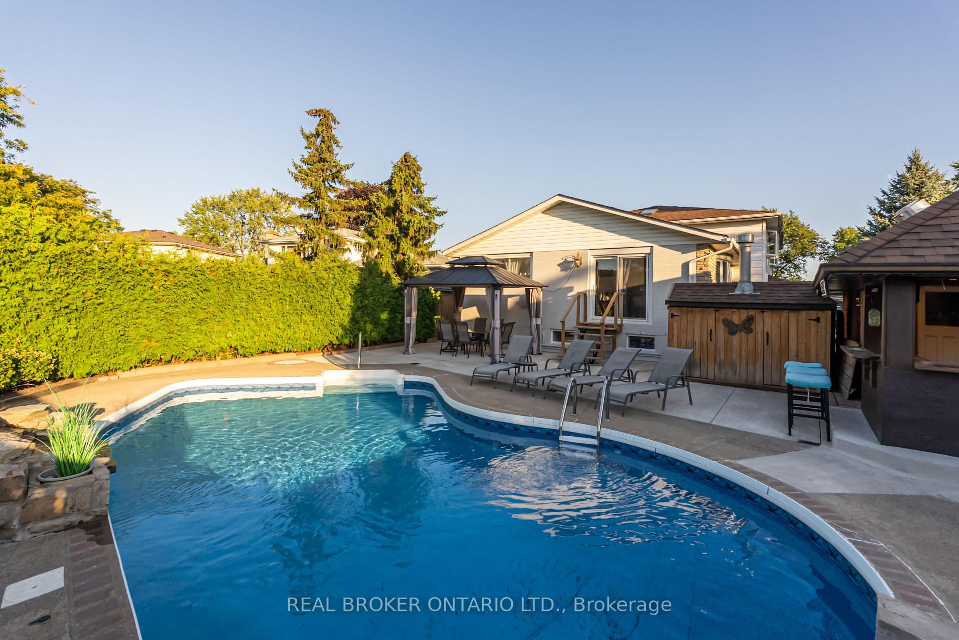 Photo 35 of 13 Pine Tree Crescent, Brampton, Brampton East — HOMEH