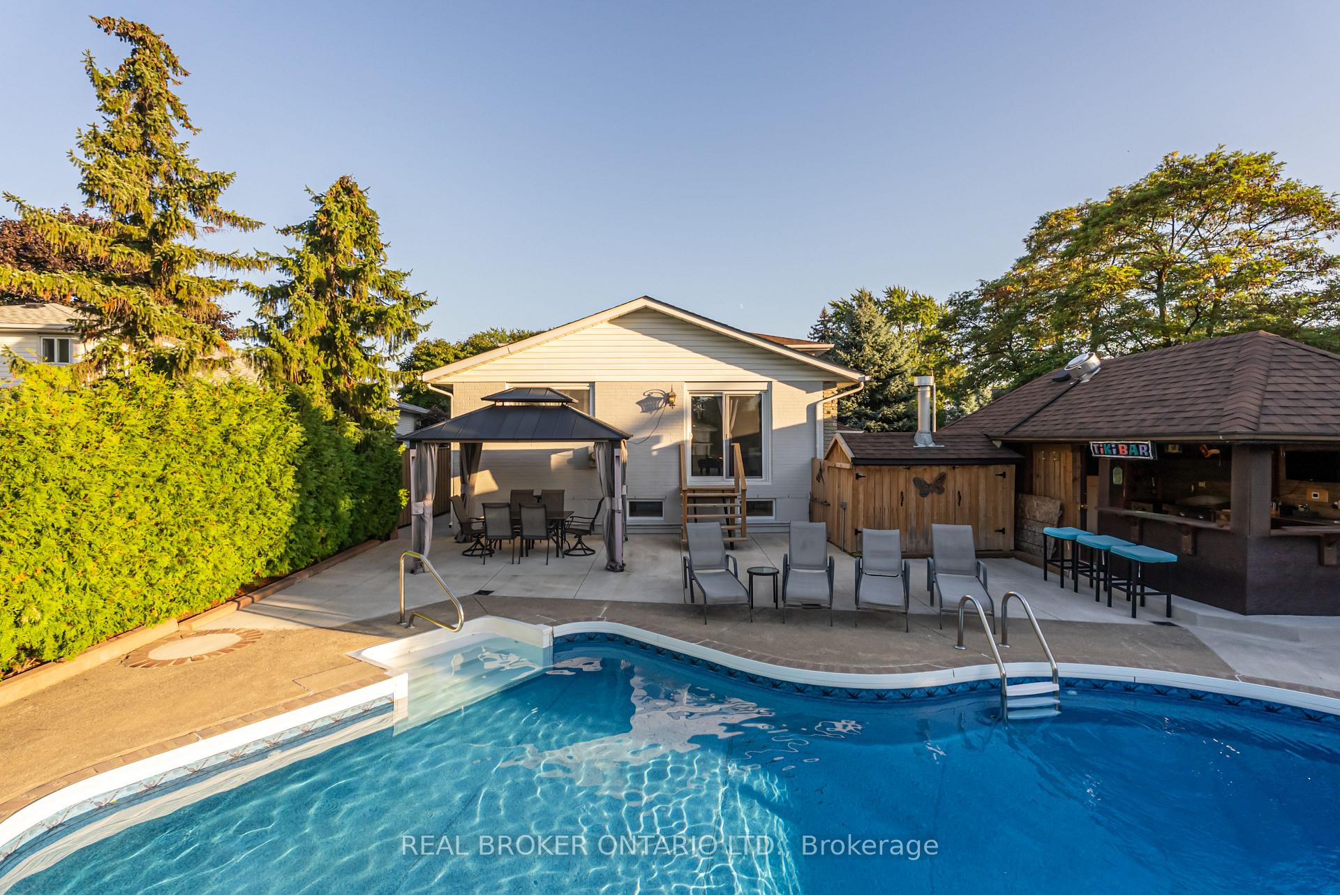 Photo 36 of 13 Pine Tree Crescent, Brampton, Brampton East — HOMEH