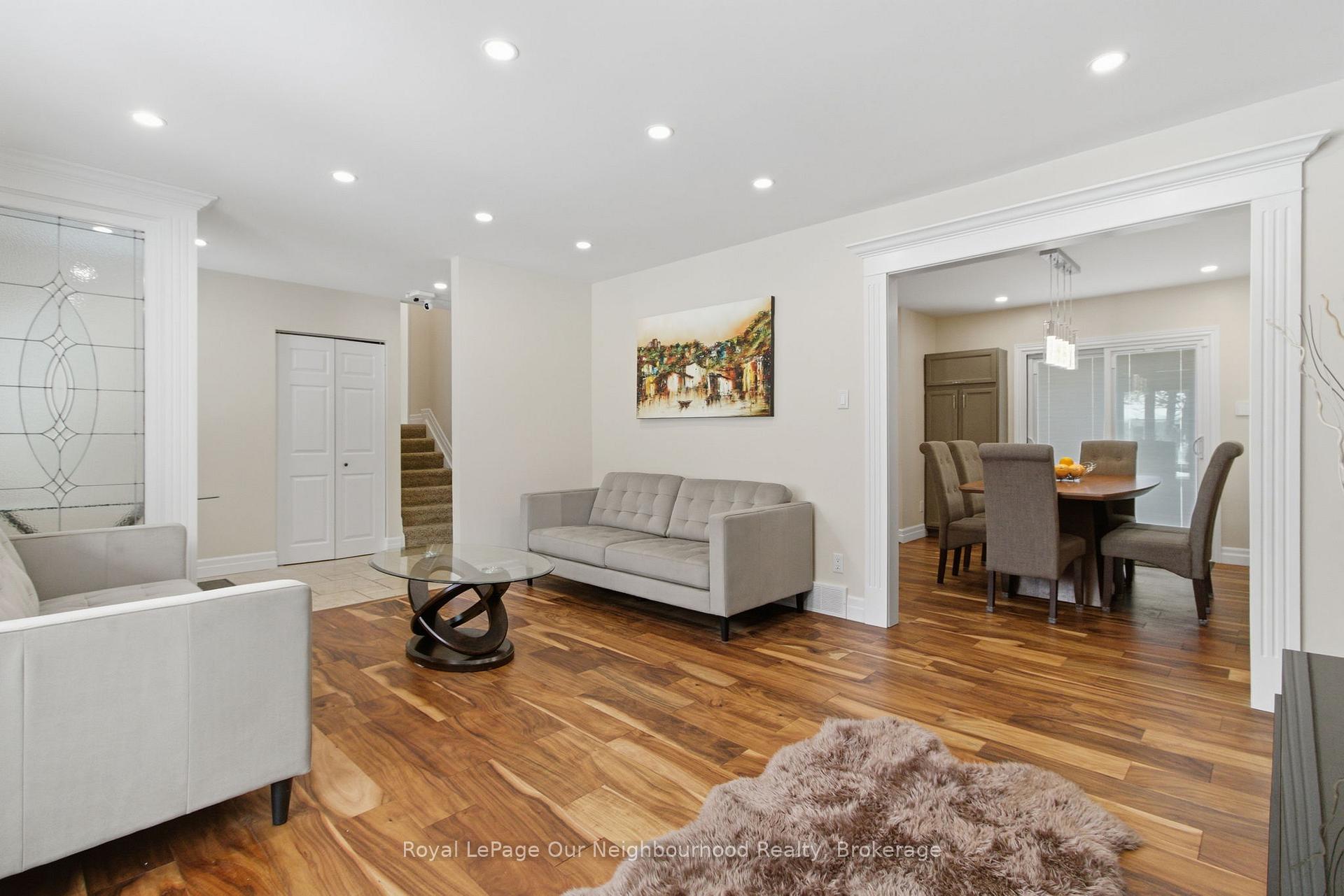 Photo 5 of 181 McMaster Drive, London, South M — HOMEH