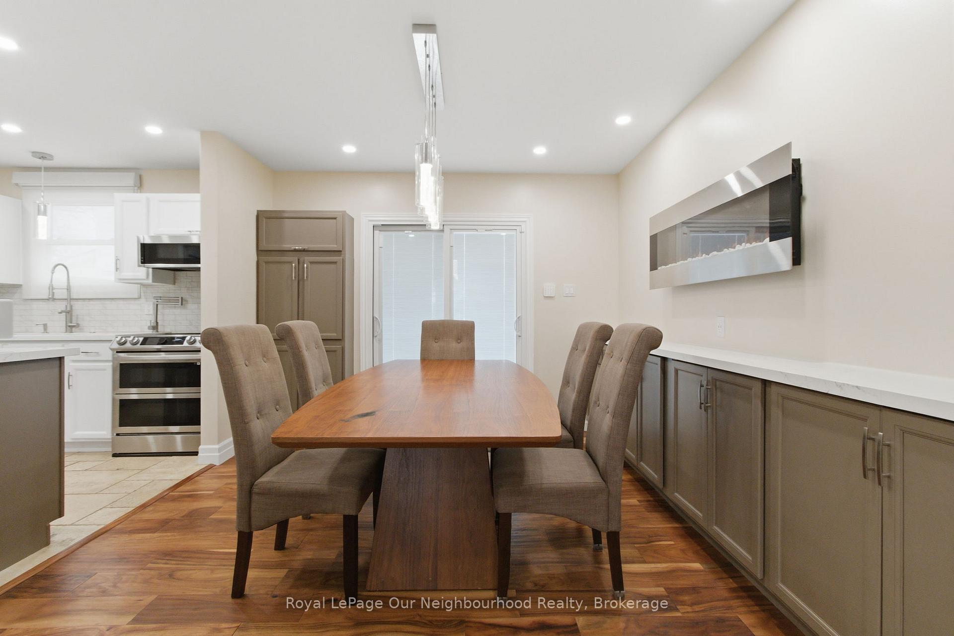Photo 6 of 181 McMaster Drive, London, South M — HOMEH