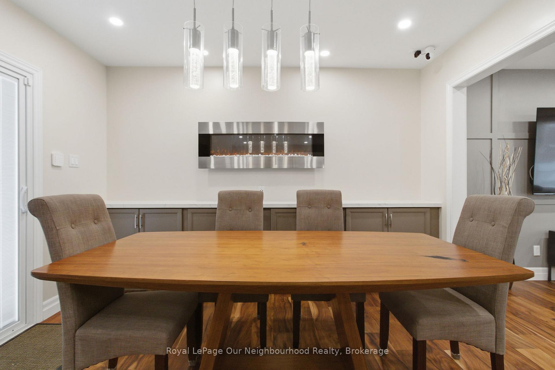 Photo 7 of 181 McMaster Drive, London, South M — HOMEH
