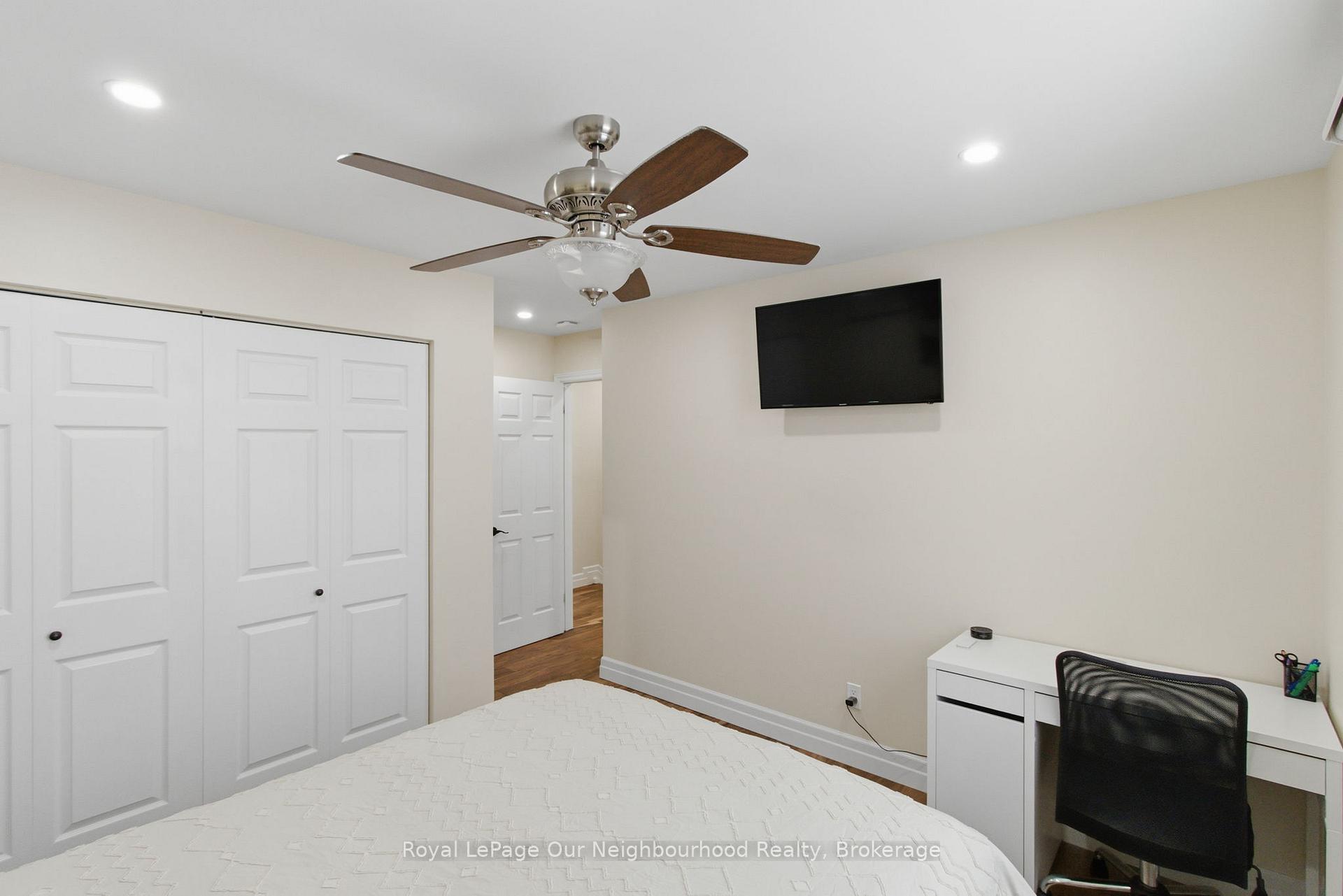 Photo 17 of 181 McMaster Drive, London, South M — HOMEH