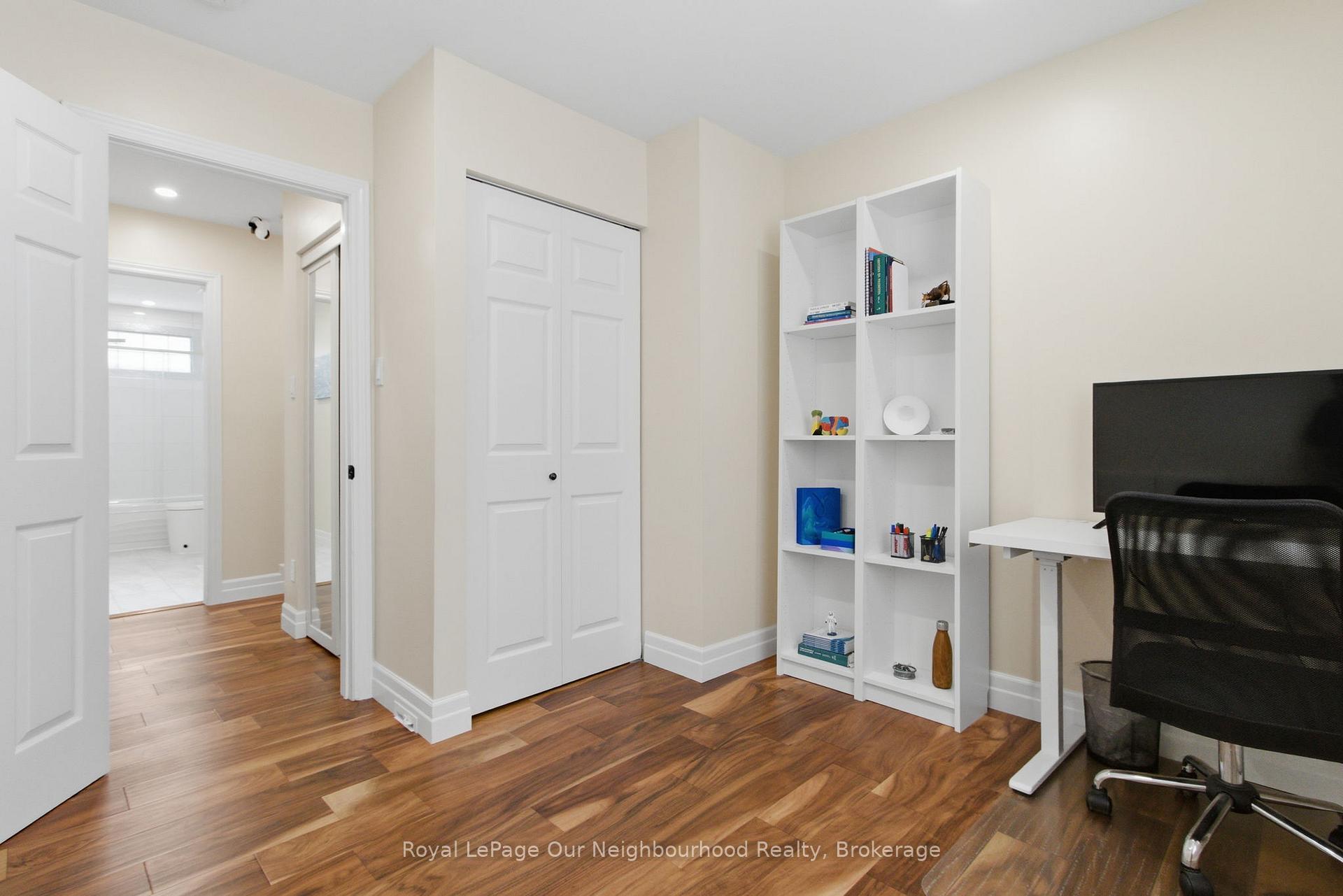 Photo 19 of 181 McMaster Drive, London, South M — HOMEH