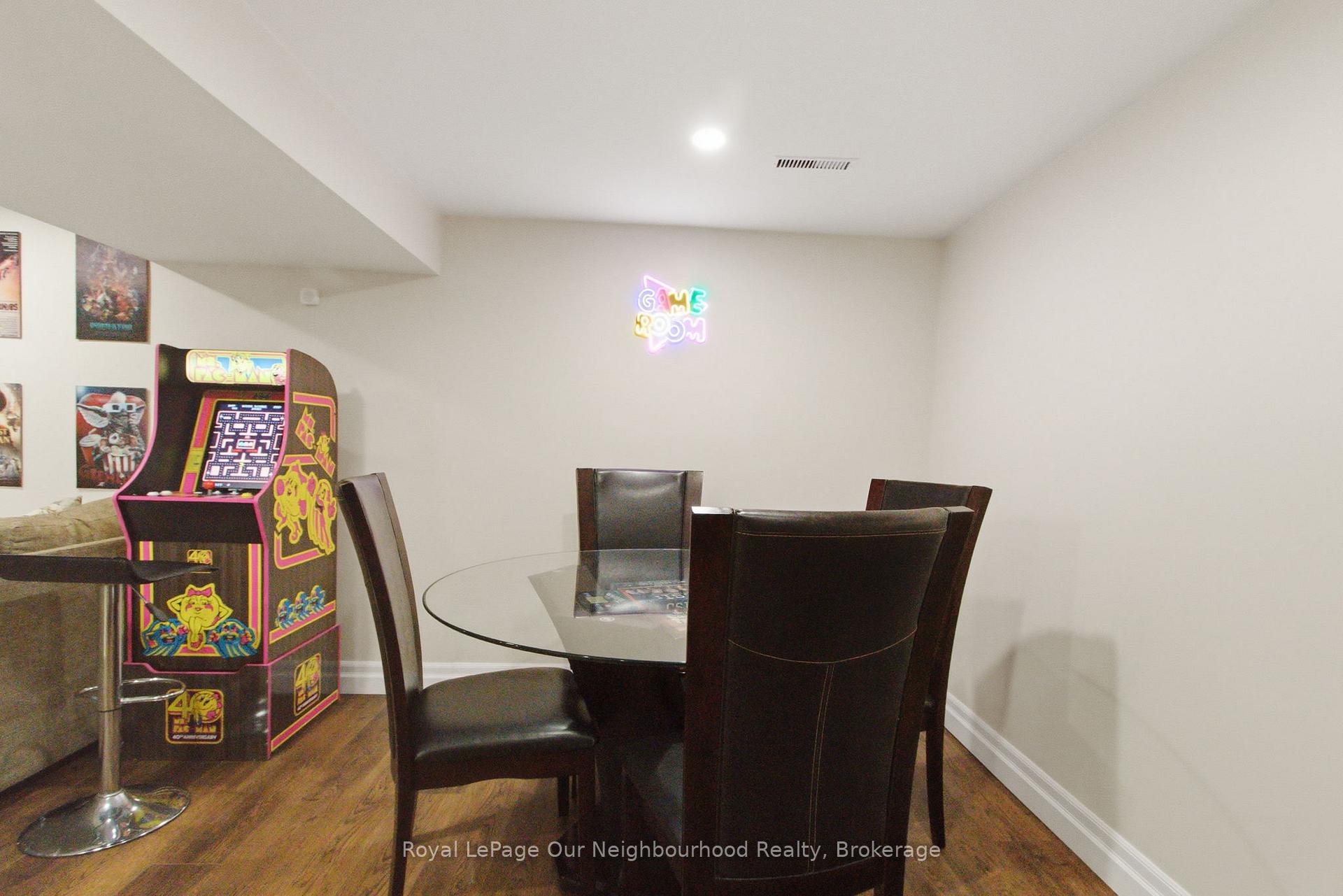 Photo 36 of 181 McMaster Drive, London, South M — HOMEH