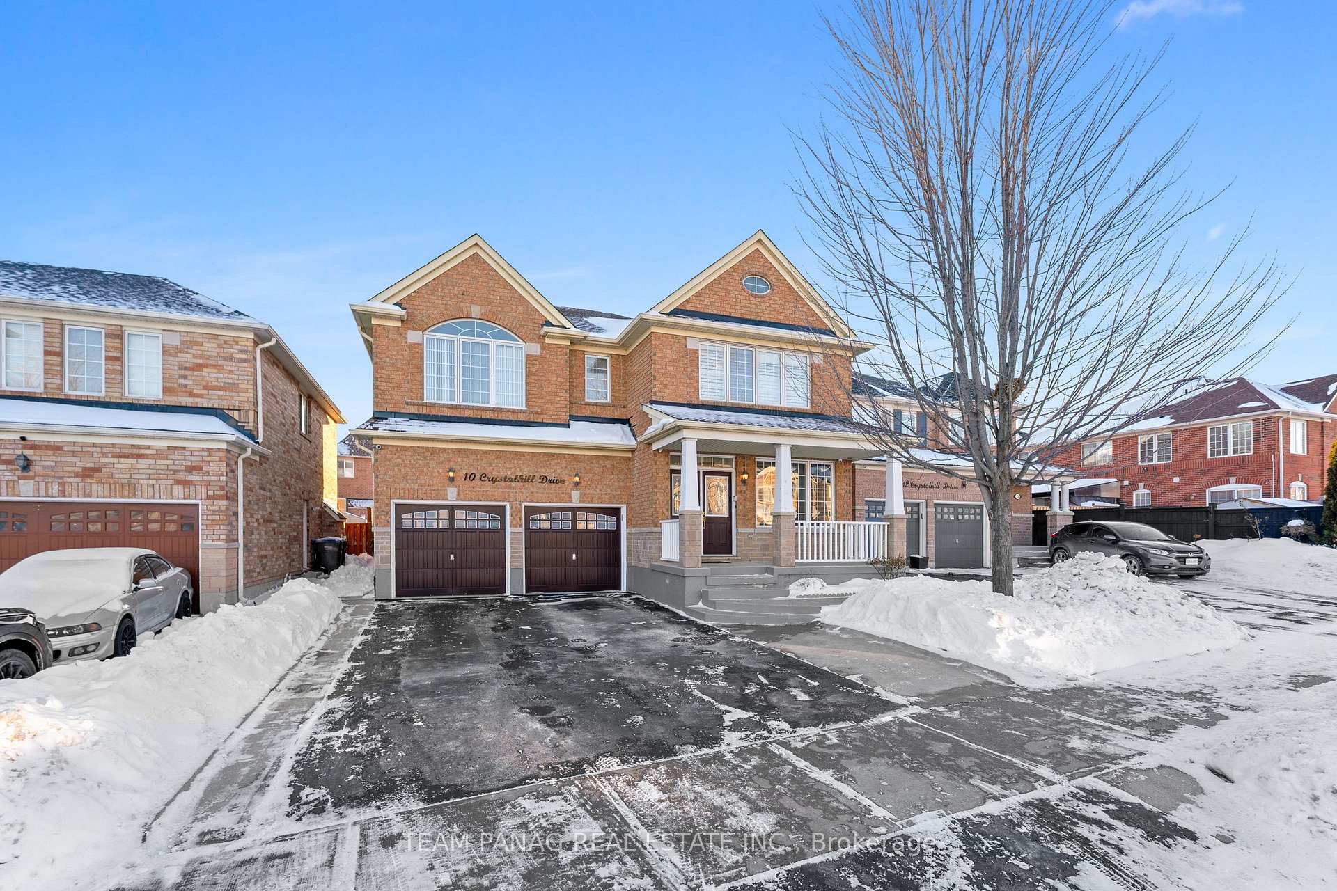 Photo 2 of 10 Crystalhill Drive, Brampton, Vales of Castlemore — HOMEH