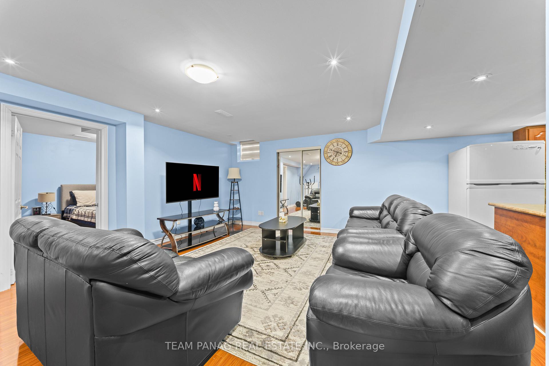 Photo 34 of 10 Crystalhill Drive, Brampton, Vales of Castlemore — HOMEH