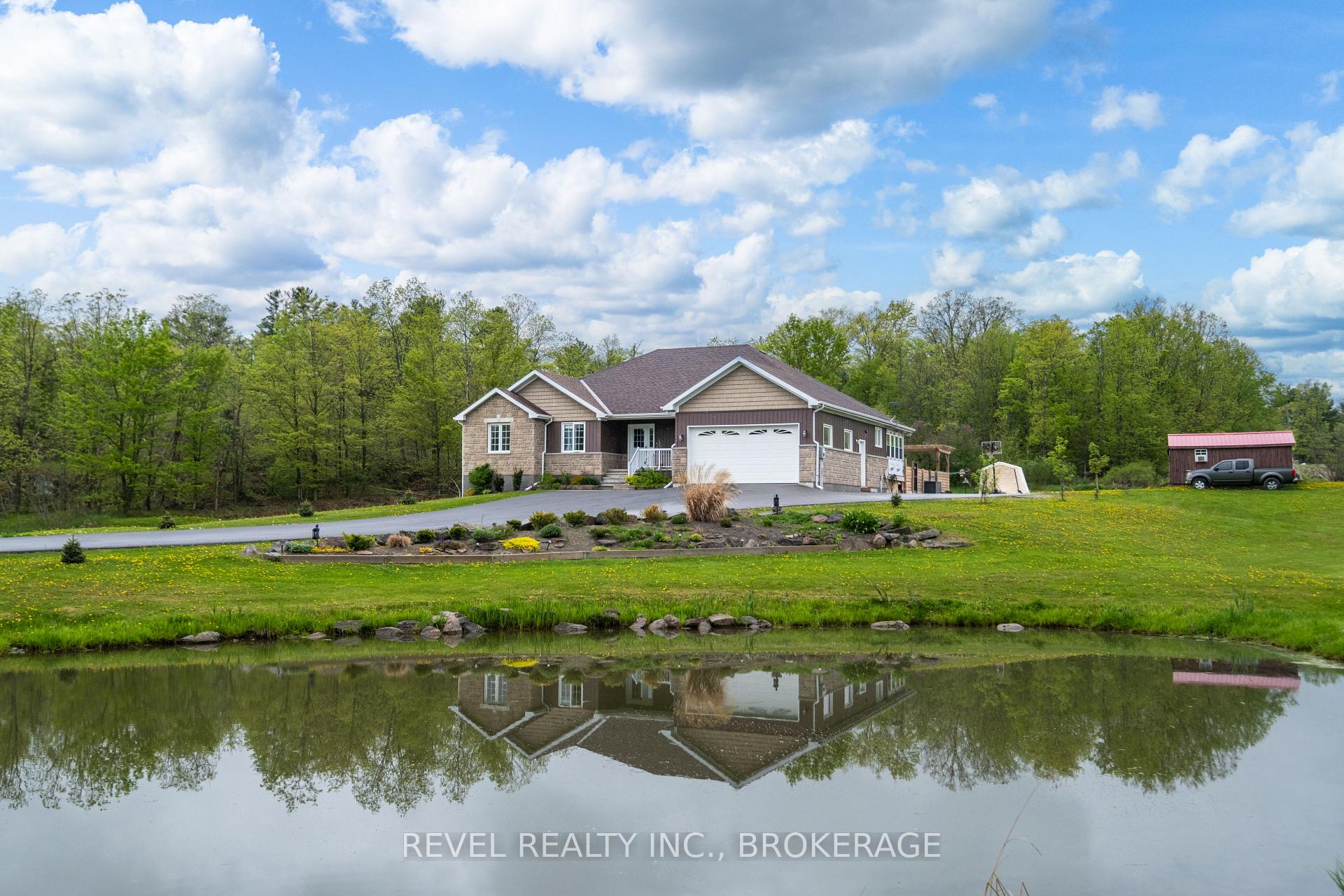 Photo 2 of 2082 Burnt Hills Road, Frontenac, Frontenac South — HOMEH