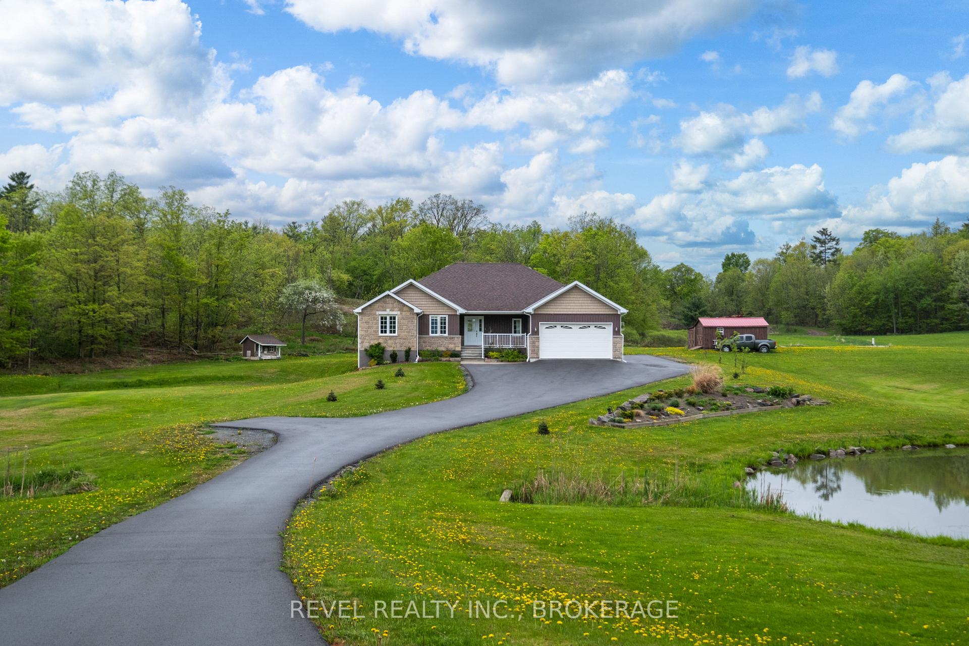 Photo 3 of 2082 Burnt Hills Road, Frontenac, Frontenac South — HOMEH