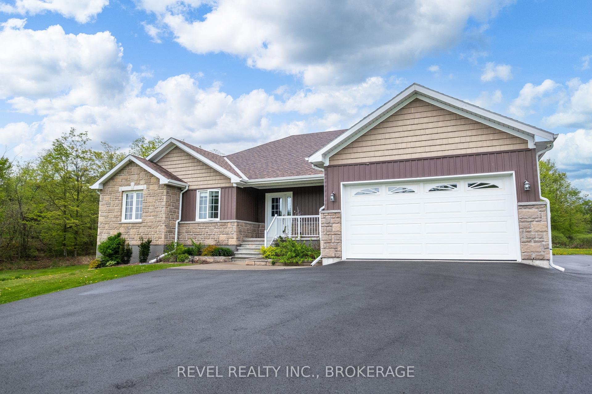 Photo 4 of 2082 Burnt Hills Road, Frontenac, Frontenac South — HOMEH